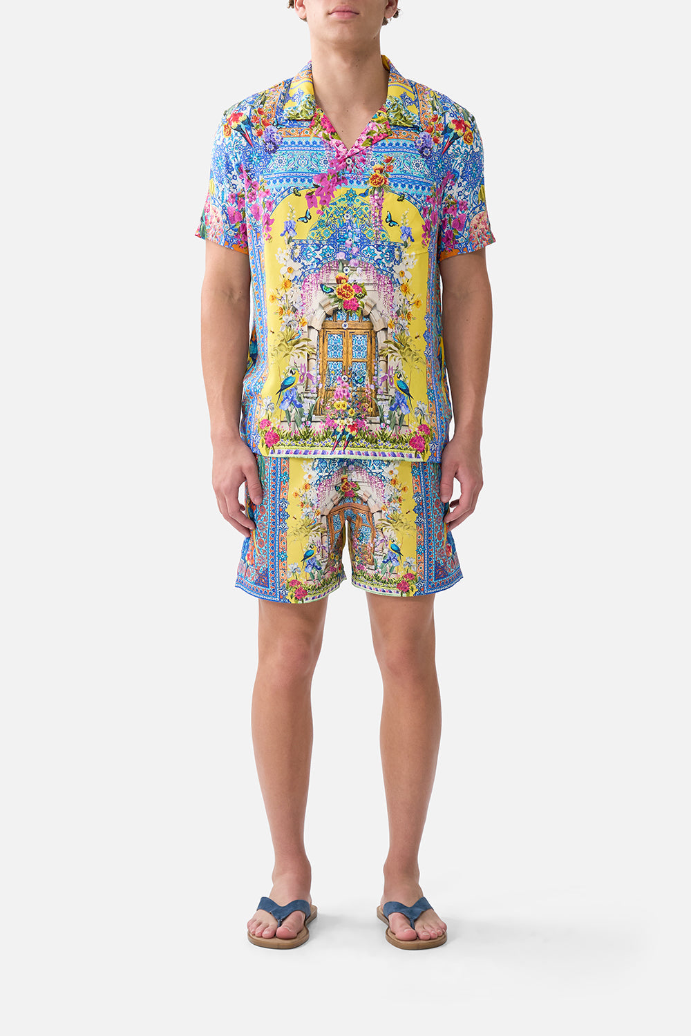 The CAMILLA LINA PADDED THONGS FELINE FOLKLORE in our  print.