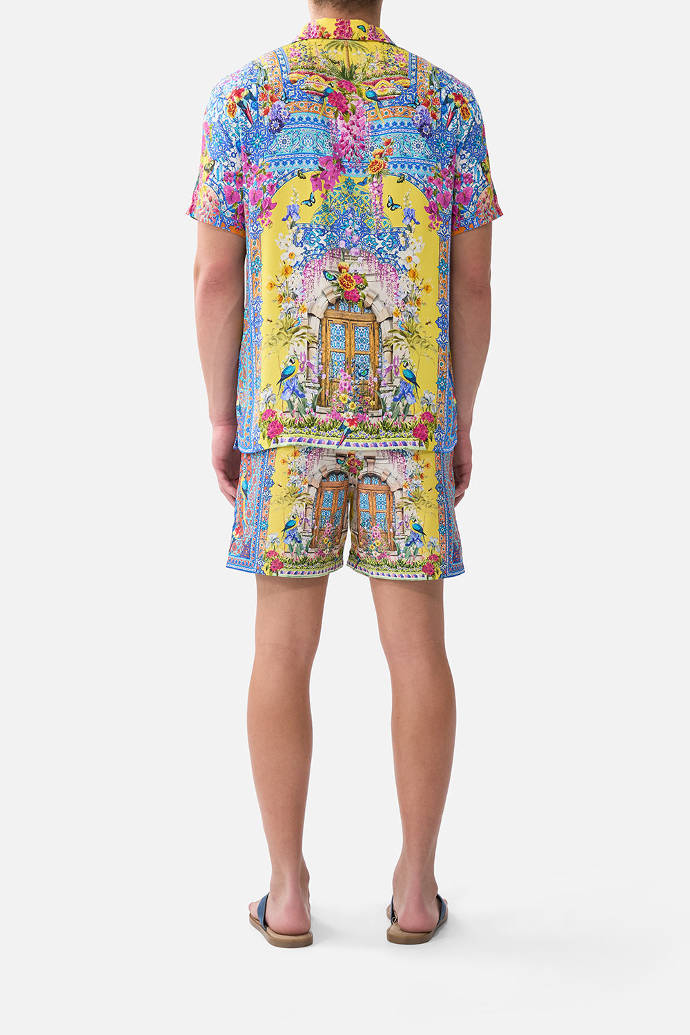 The CAMILLA LINA PADDED THONGS FELINE FOLKLORE in our  print.