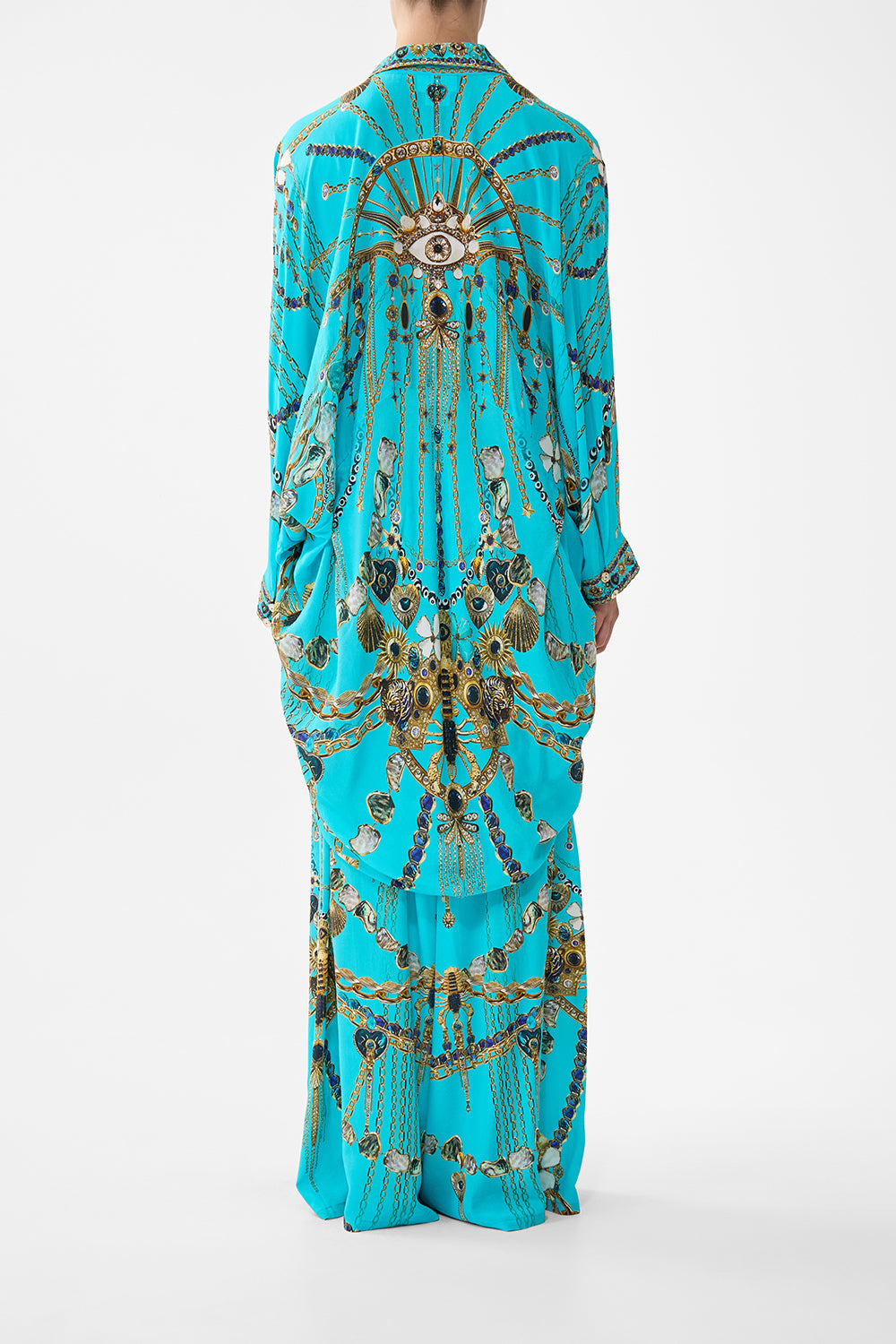 The CAMILLA ELASTIC SLEEVE TIE FRONT BLOUSE ADORNED IN ARANJUEZ in our  print.
