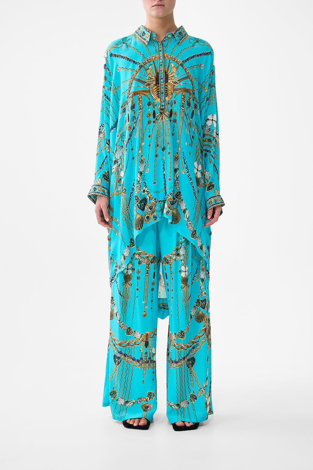 The CAMILLA WIDE SLEEVE GATHERED MIDI DRESS NOTES FROM THE BLUE ROOM in our  print.