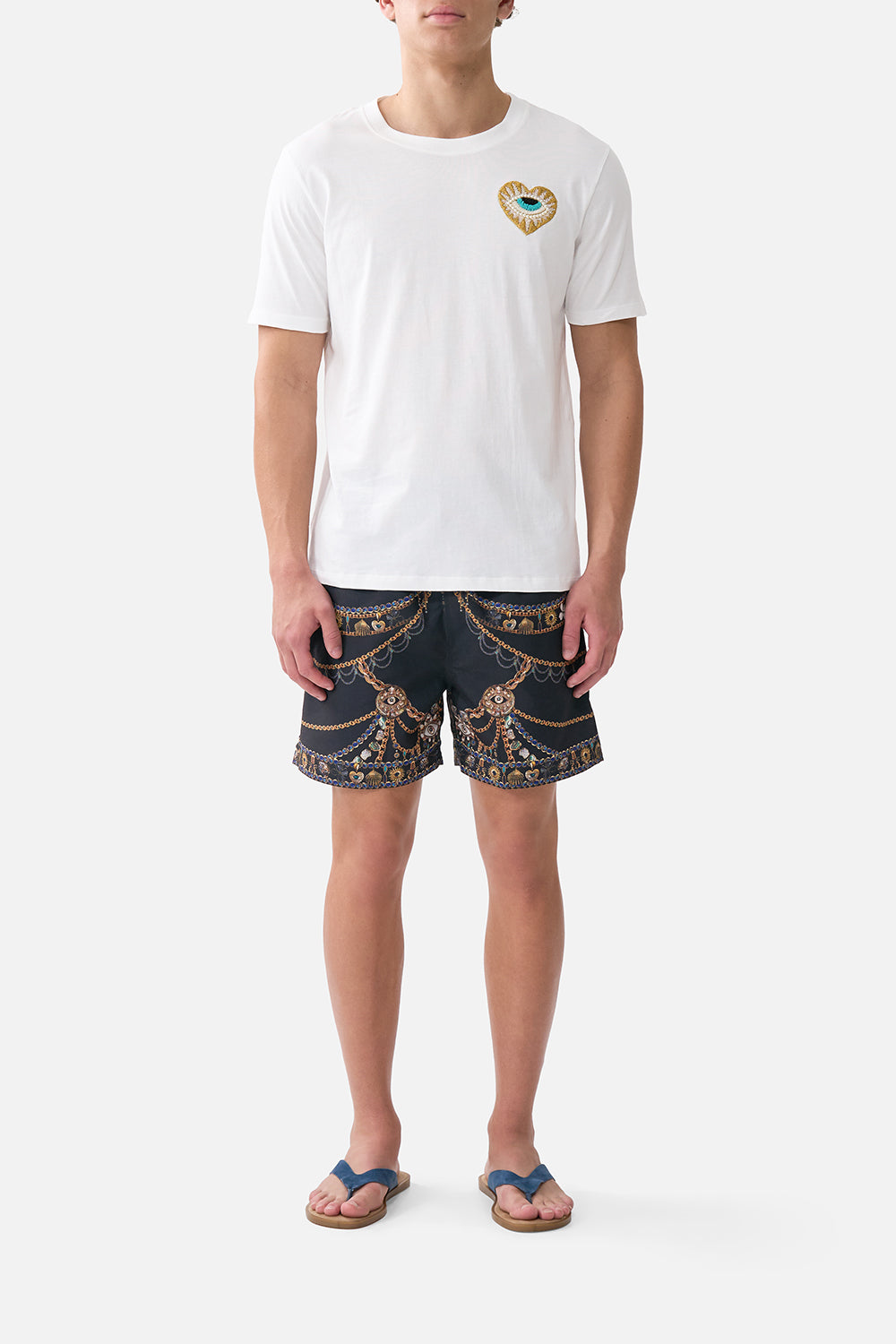 RELAXED HEAVYWEIGHT CREW NECK TEE AMULETS AND ALCHEMY