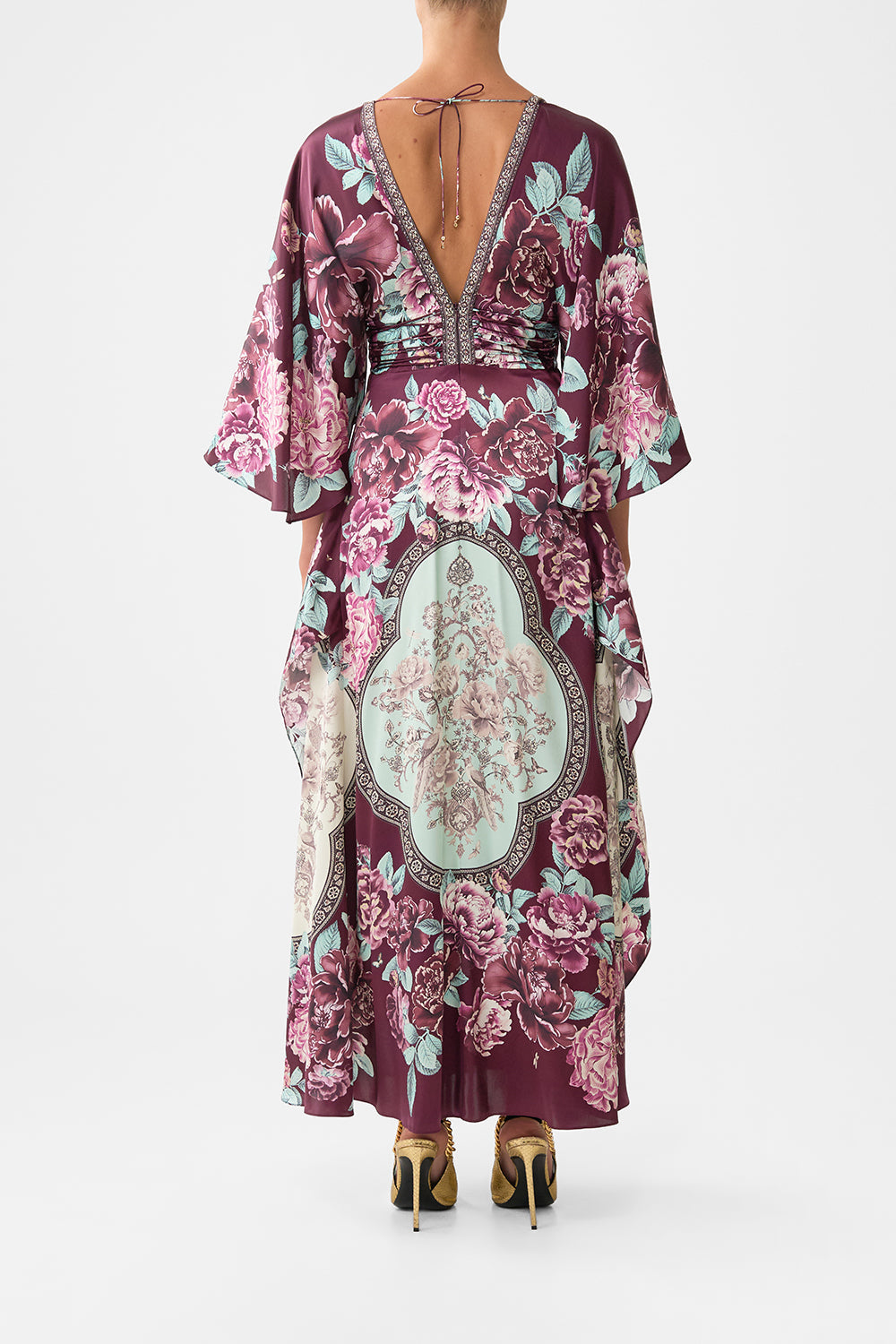 The CAMILLA CONTRAST BAND HOODIE WITH SIDE POCKETS ISNIK LULLABY in our  print.
