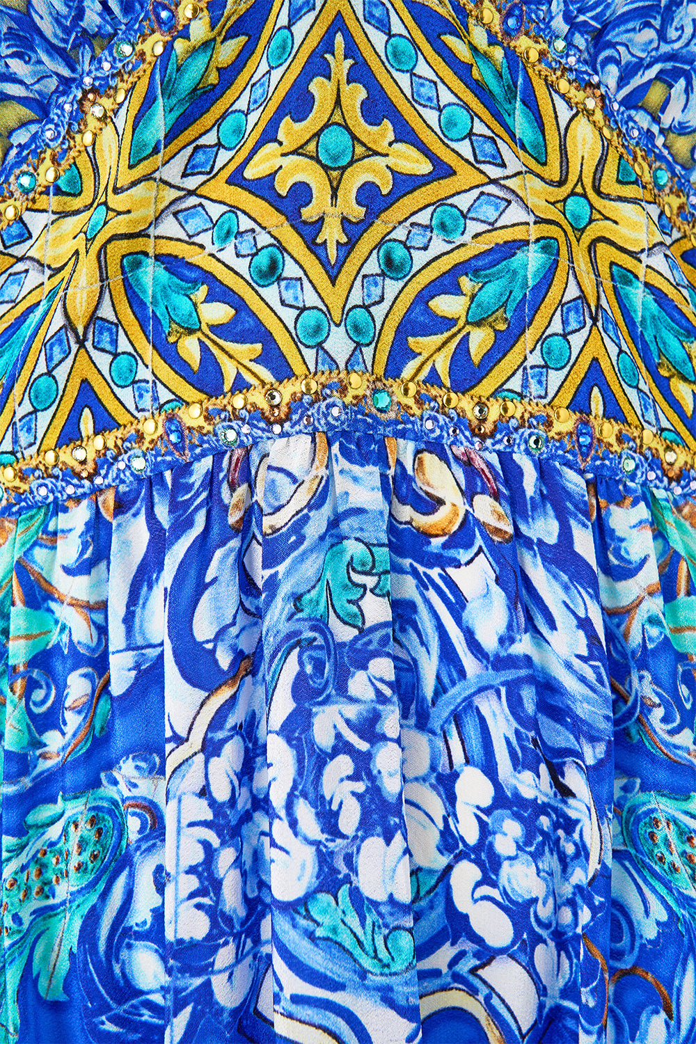The CAMILLA REVERSIBLE SOFT THICK TIE TRI BIKINI SET NAVÀS NOUVEAU in our  print.