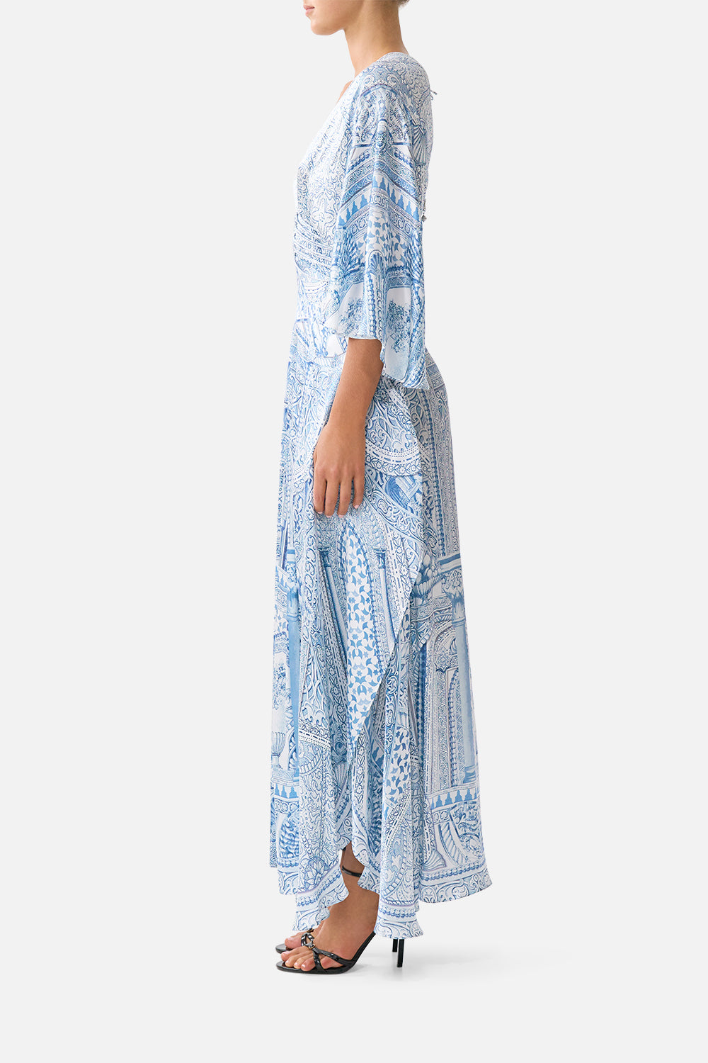 V NECK LACE UP DETAIL LONG DRESS THE HUM OF THE ALHAMBRA