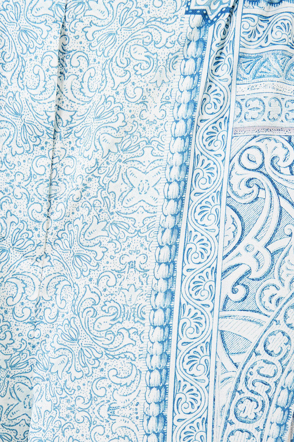 The CAMILLA FRILL V NECK KNIT TOP FLAMENCO FOLKLORE in our  print.