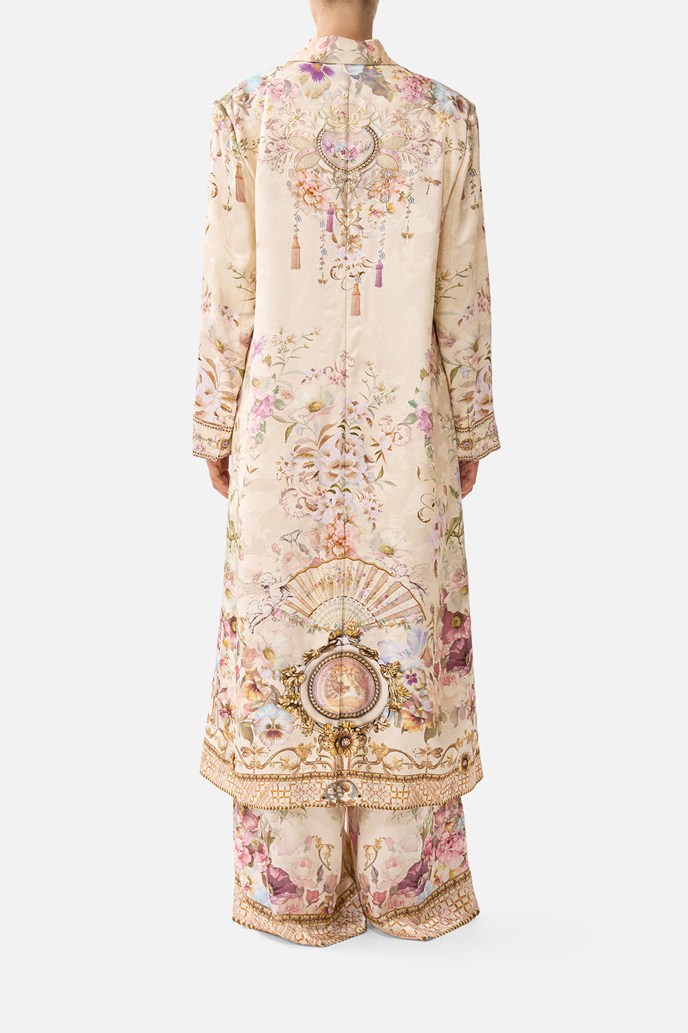 The CAMILLA RELAXED PLACKET DETAIL SHIRT FLAMENCO FOLKLORE in our  print.