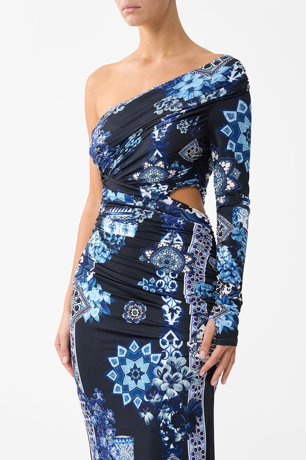 The CAMILLA WIDE LEG CARGO JEAN DENIM in our  print.