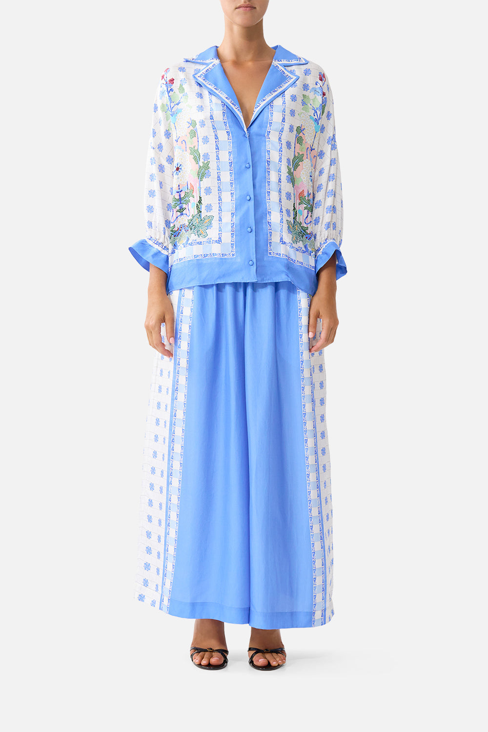 The CAMILLA OFF SHOULDER TOP WITH FRILL SLEEVE DAUGHTERS OF DUENDE in our  print.