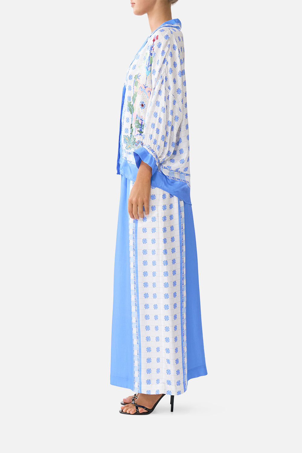 The CAMILLA WIDE LEG WAISTED PANT SEVILLE SWEETHEART in our SEVILLE SWEETHEART print.