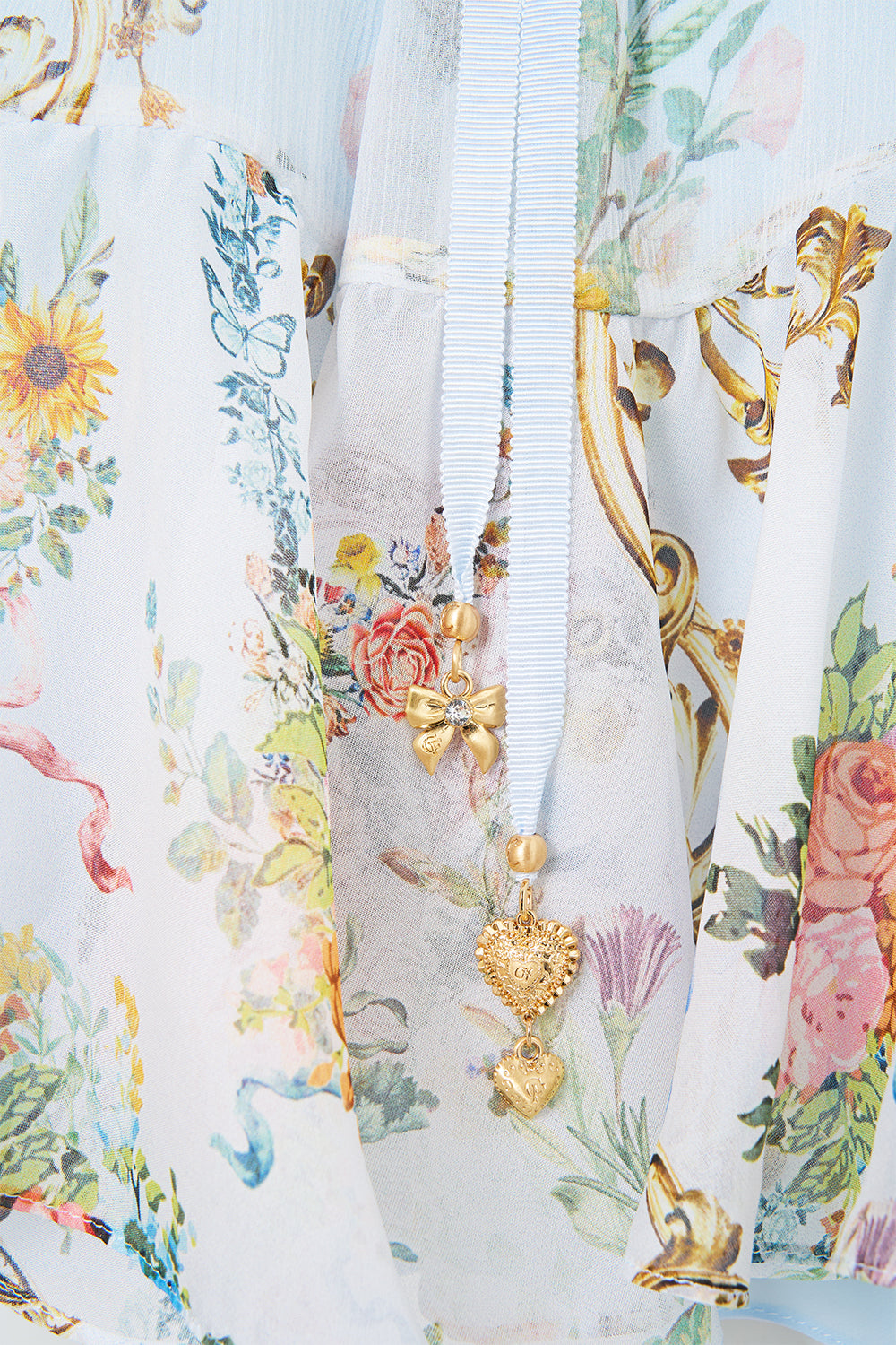 The CAMILLA OVERSIZED POCKET TUNIC A TILED WONDERLAND in our  print.