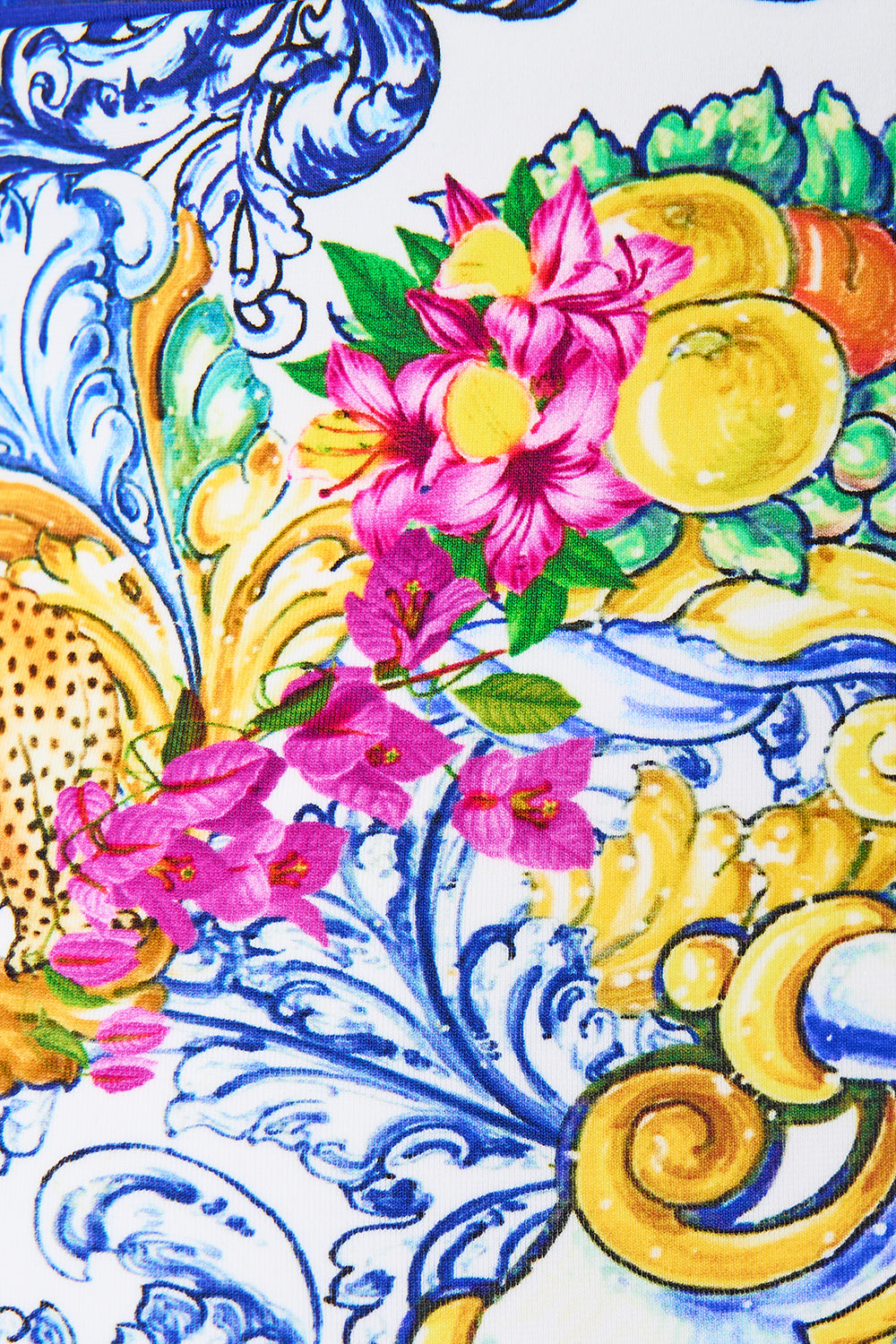 The CAMILLA STEPPED HEM SHIRT SACROMONTE SEÑORITA in our SACROMONTE SEÑORITA print.