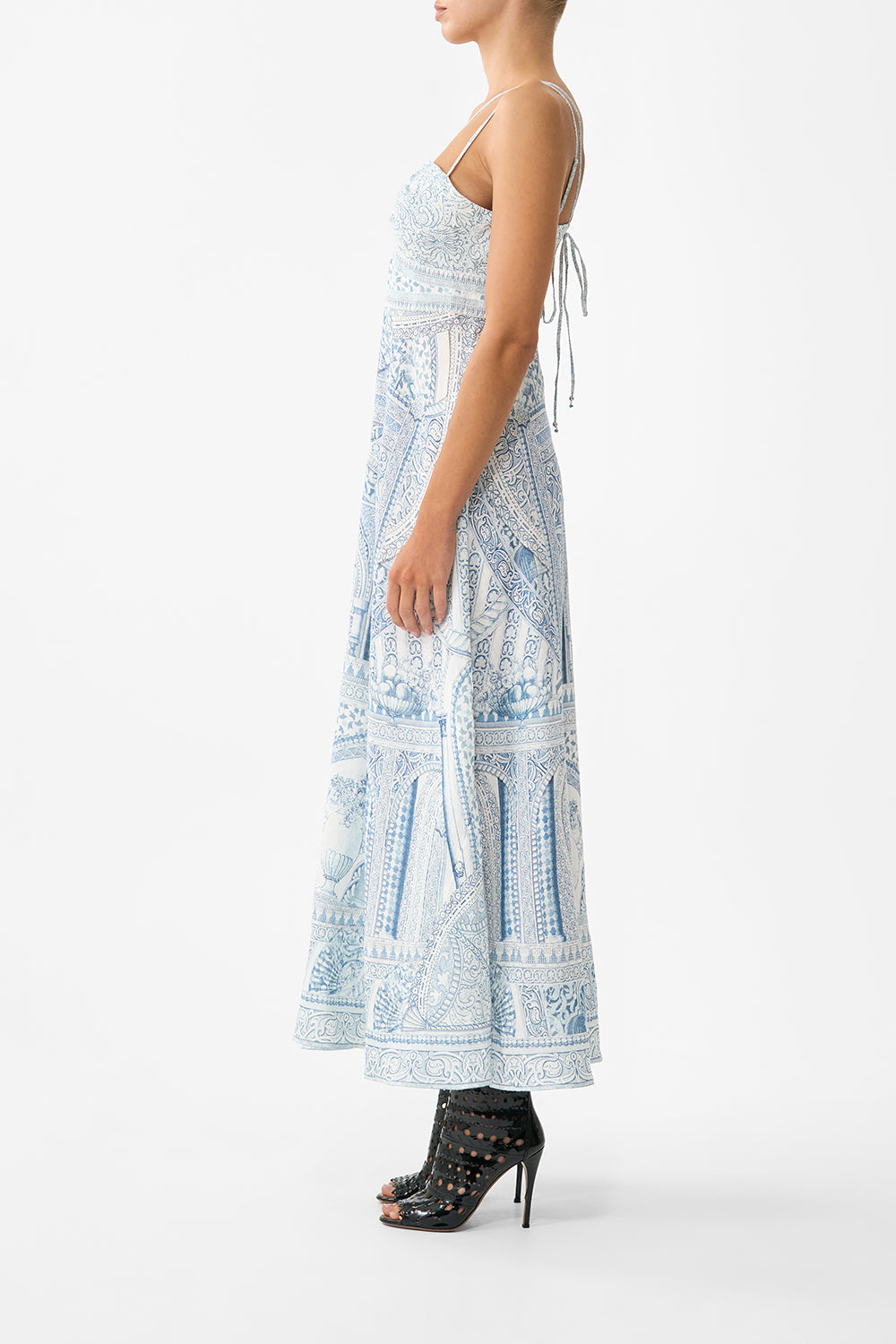 The CAMILLA MULTI WEAR LONG SARONG CERAMIC PANORAMIC in our  print.