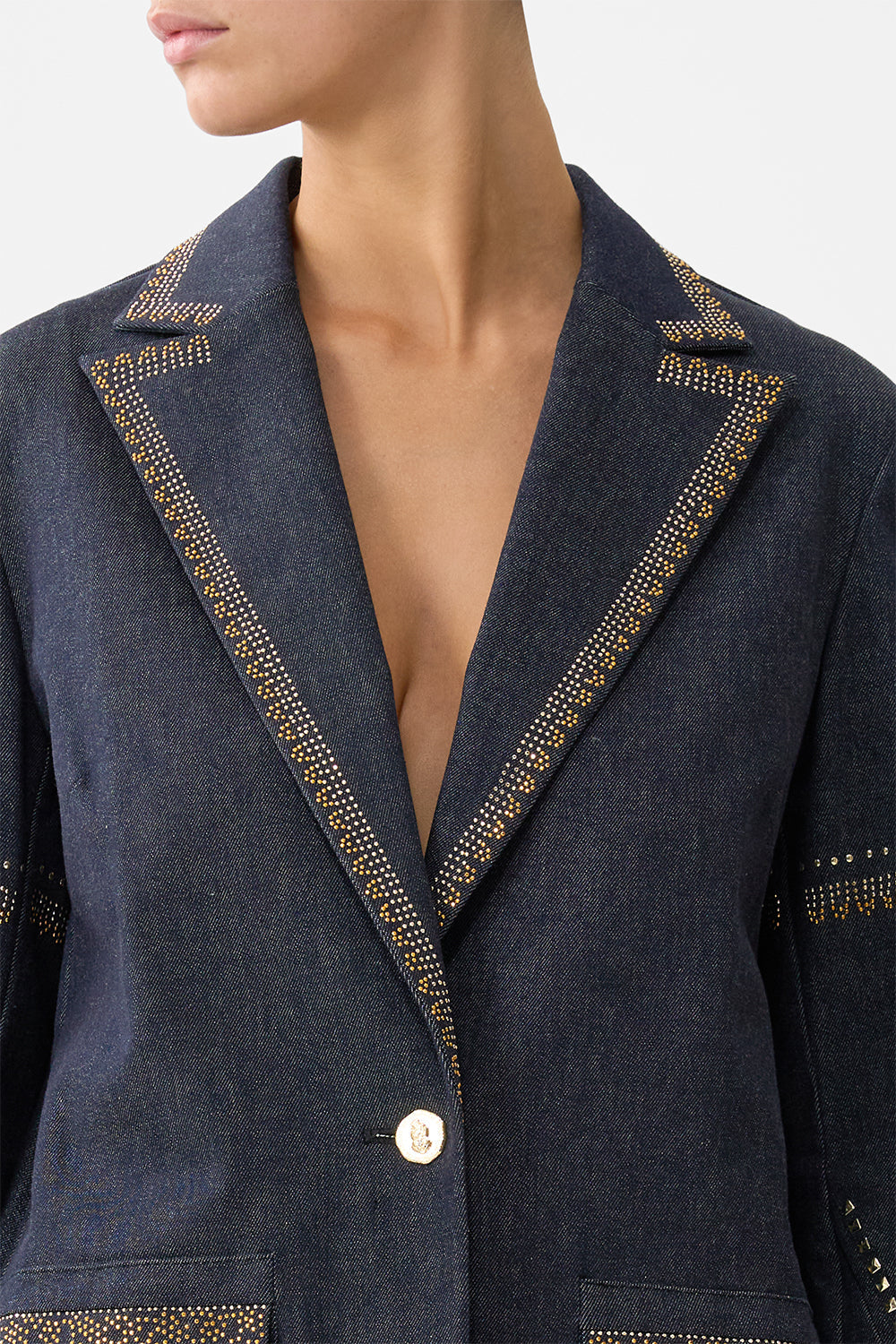 The CAMILLA BALLOON SLEEVE BLOUSE MAGIC OF THE MERCADO in our MAGIC OF THE MERCADO print.