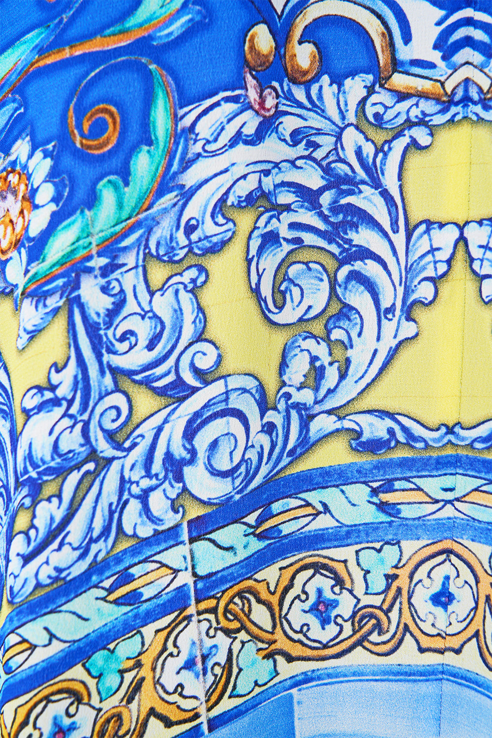 The CAMILLA SHORT SLEEVE CAMP COLLARED SHIRT MAGIC OF THE MERCADO in our  print.