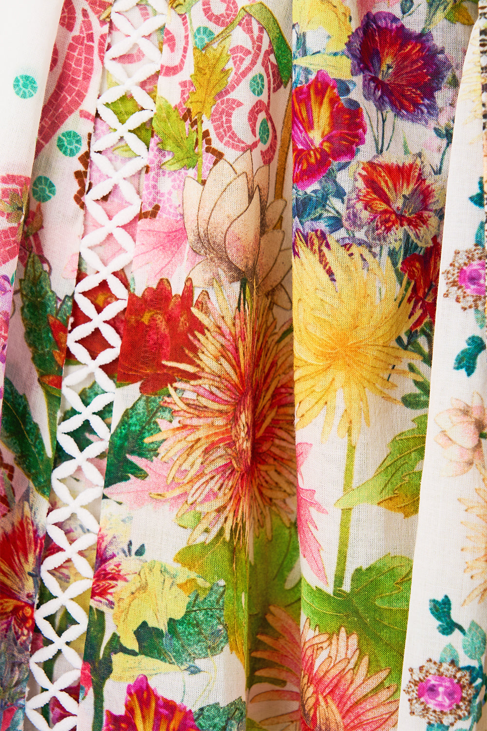The CAMILLA RUCHED SHORT SARONG W RING FRONT TRIM THE SAPPHIRE SERPENT in our  print.