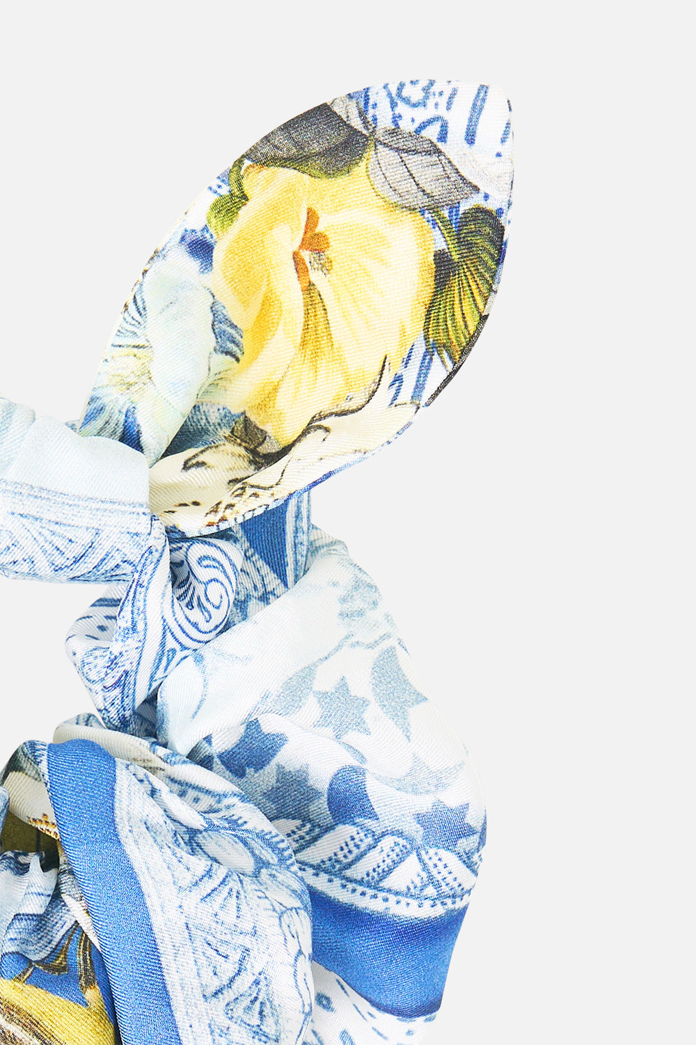 The CAMILLA V NECK UNDERWIRE ONE PIECE W BACK CLOSURE LEOTIGRA LAND in our  print.