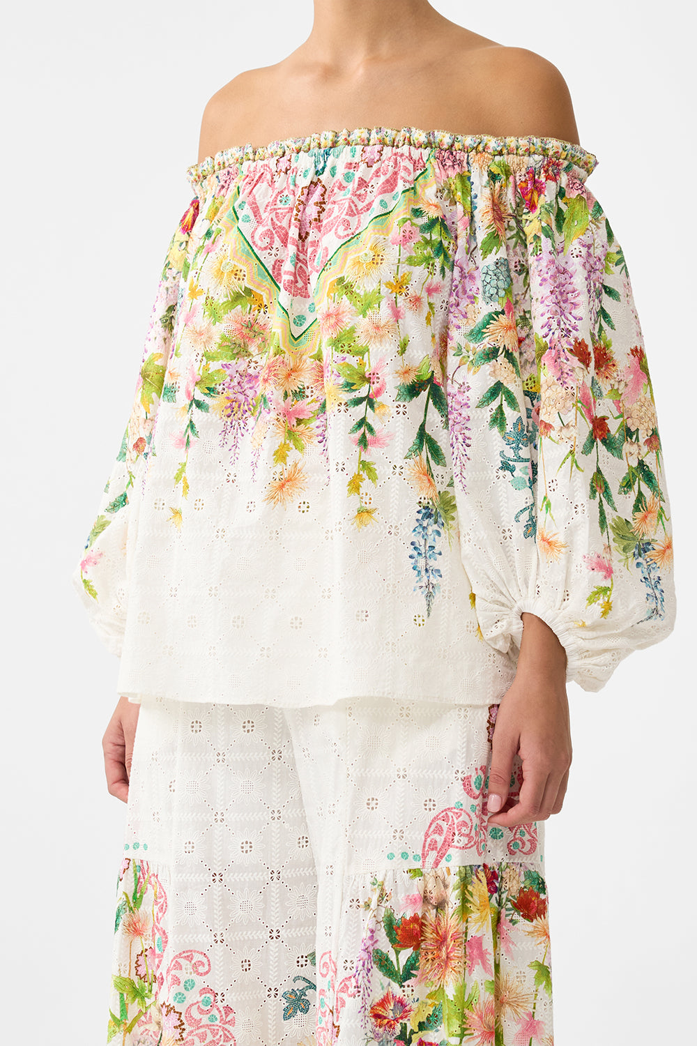 The CAMILLA DETACHABLE PUSSY BOW RAGLAN BLOUSE LIFE’S RICH TAPESTRY in our LIFE’S RICH TAPESTRY print.