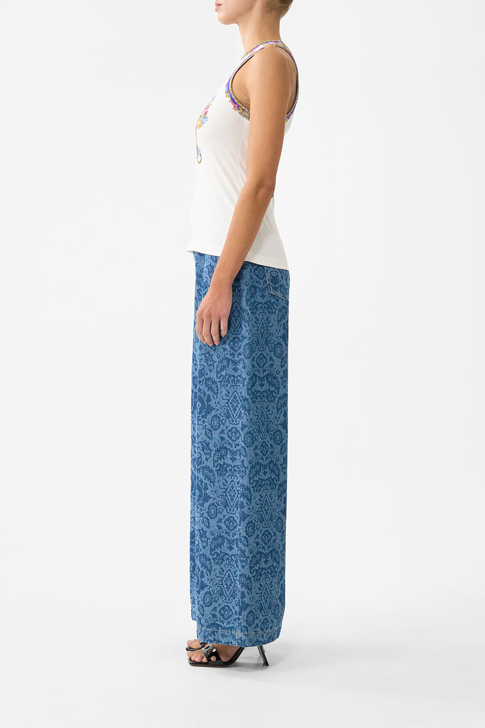 The CAMILLA jersey tank top in our print España Nirvana. Side model view.