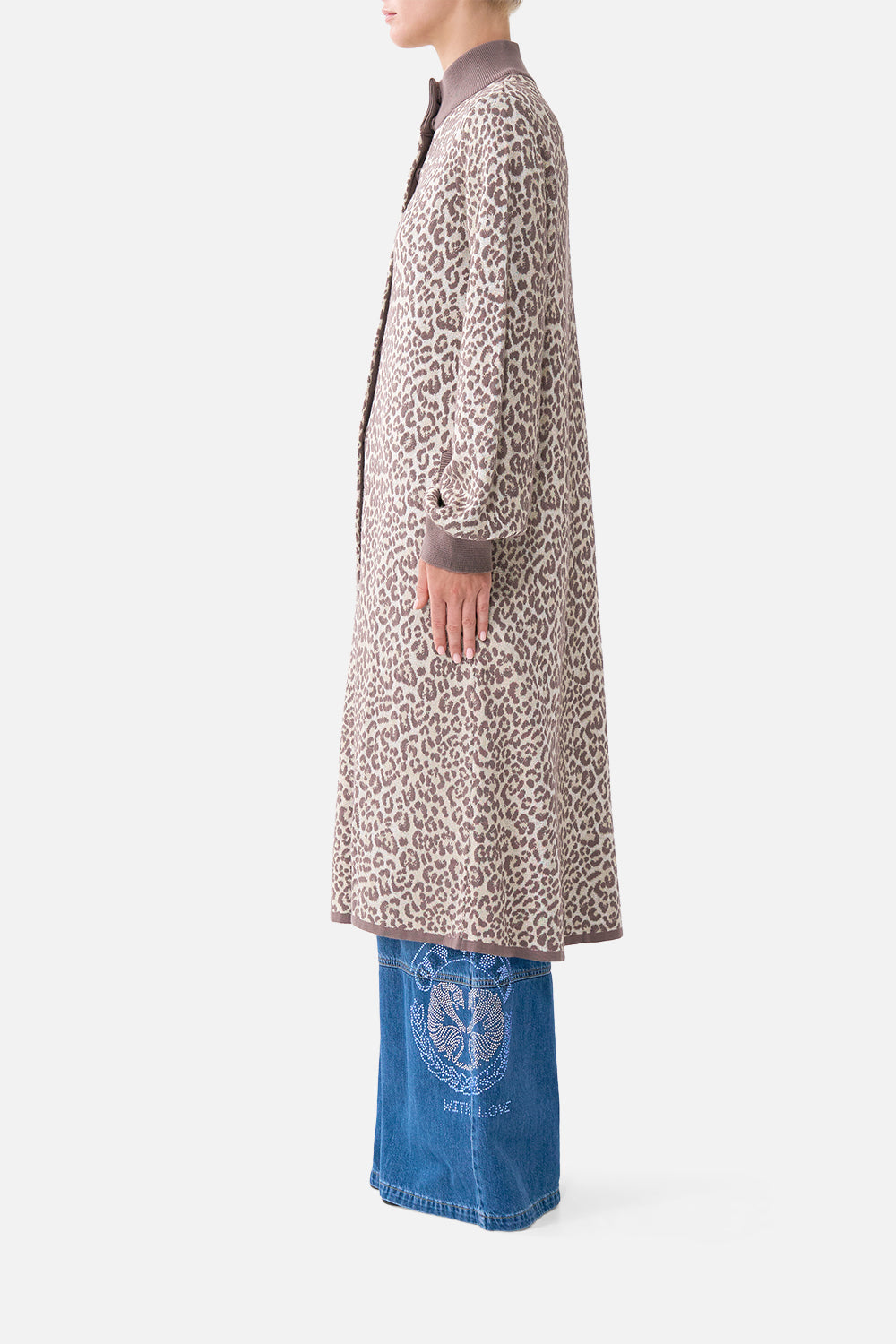 The CAMILLA KIMONO SLEEVE DRESS WITH SHIRRING DETAIL LIVIN LA VIDA ROSA in our  print.