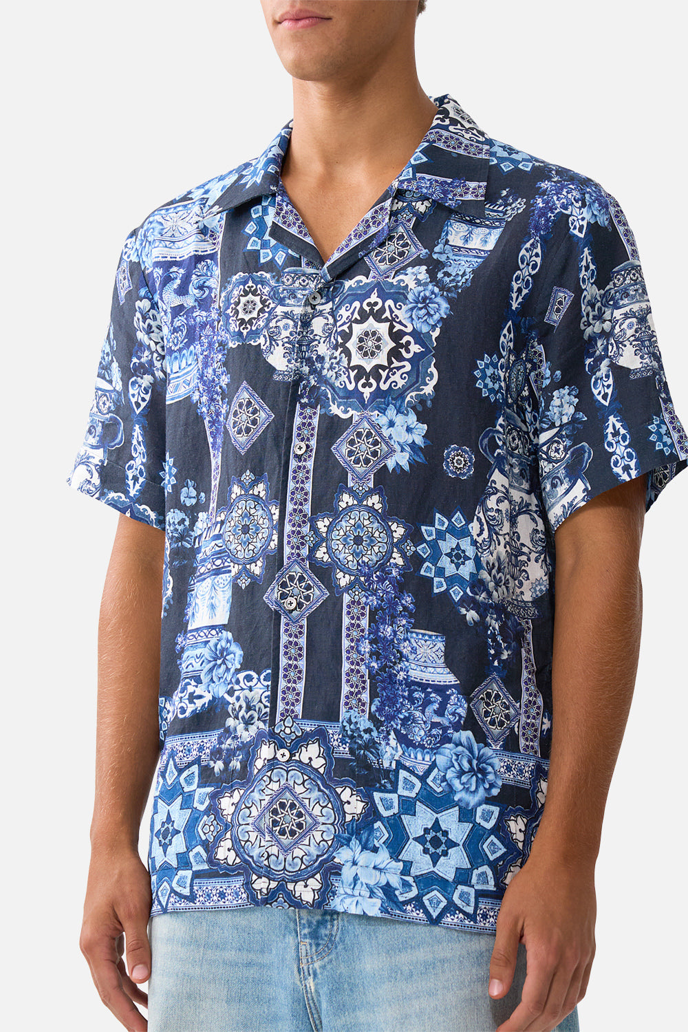 SHORT SLEEVE CABANA SHIRT A TILED WONDERLAND
