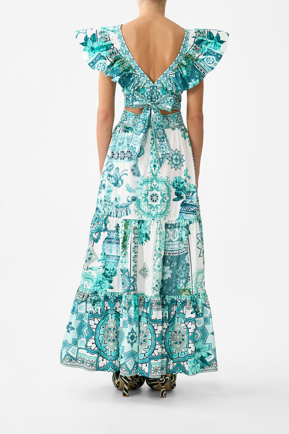 The CAMILLA WOVEN TWIST HEADBAND SEVILLIAN STYLE in our SEVILLIAN STYLE print.