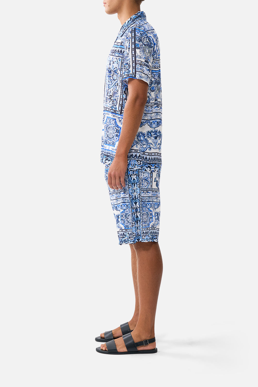 The CAMILLA SHAPED WAISTBAND MIDI DRESS LIVIN LA VIDA ROSA in our LIVIN LA VIDA ROSA print.