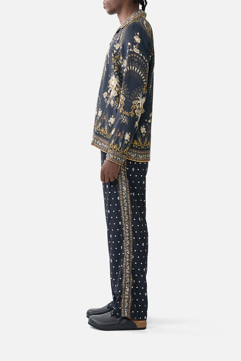 The CAMILLA SLIM FIT KAFTAN WITH SPLIT FLAMENCO EUPHORIA in our  print.