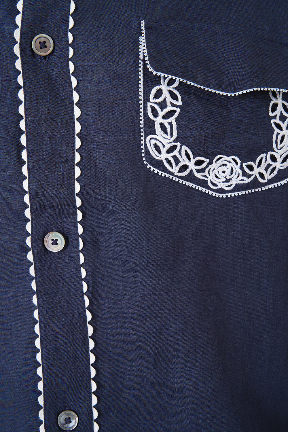 The CAMILLA WIDE BODY COLLARED KAFTAN CERAMIC PANORAMIC in our  print.