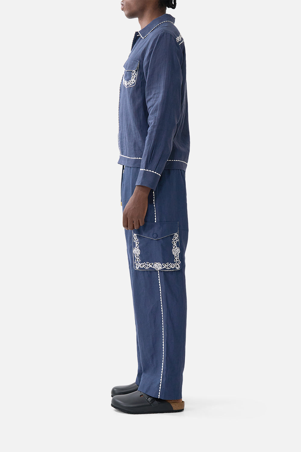 The CAMILLA WIDE BODY COLLARED KAFTAN CERAMIC PANORAMIC in our  print.