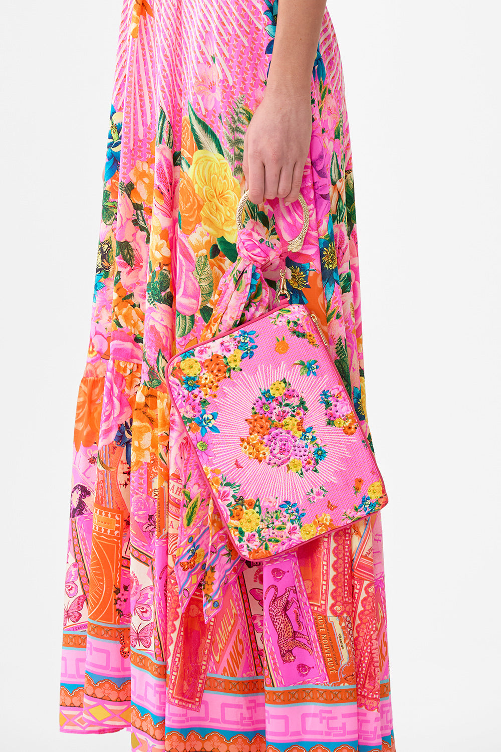 The CAMILLA SCARF KAFTAN WITH TIE WAIST LEGEND HAS IT in our  print.