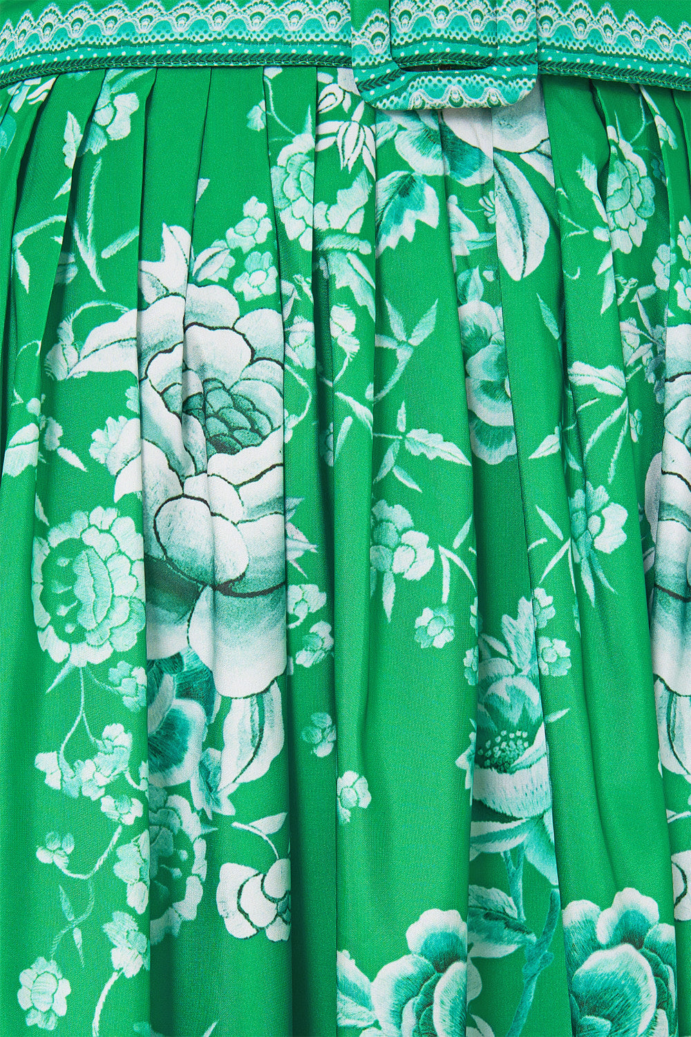 The CAMILLA RELAXED PLACKET DETAIL SHIRT FLAMENCO FOLKLORE in our  print.