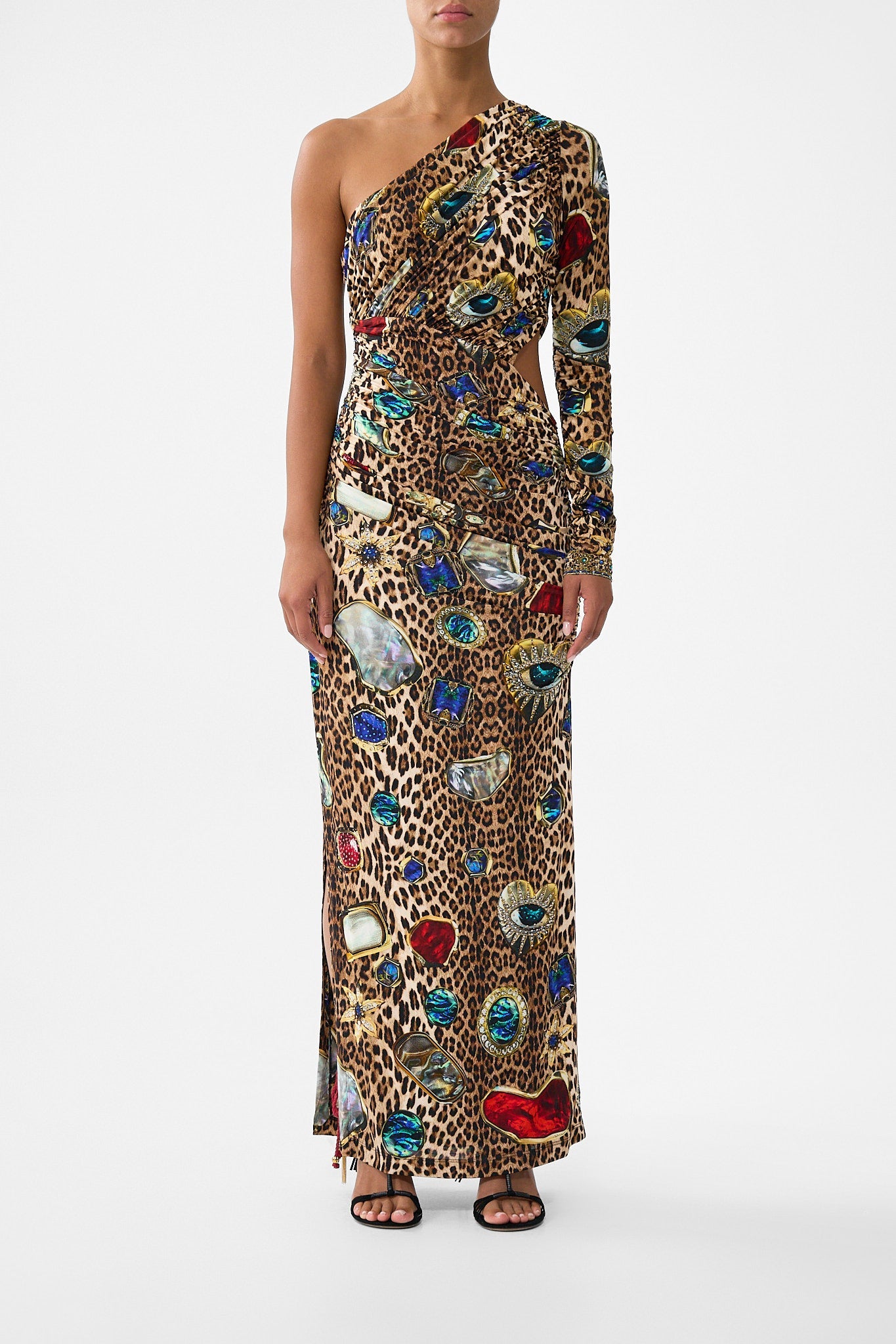 The CAMILLA BUTTON THROUGH SCARF BLOUSE THE ARCHITECTS OF ALCÁZAR in our  print.