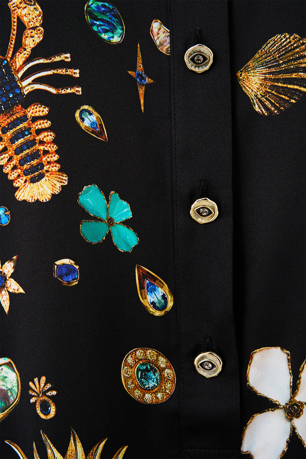 The CAMILLA V NECK POCKET DRESS WITH LOW BACK MIDSUMMER MOSAICS in our  print.