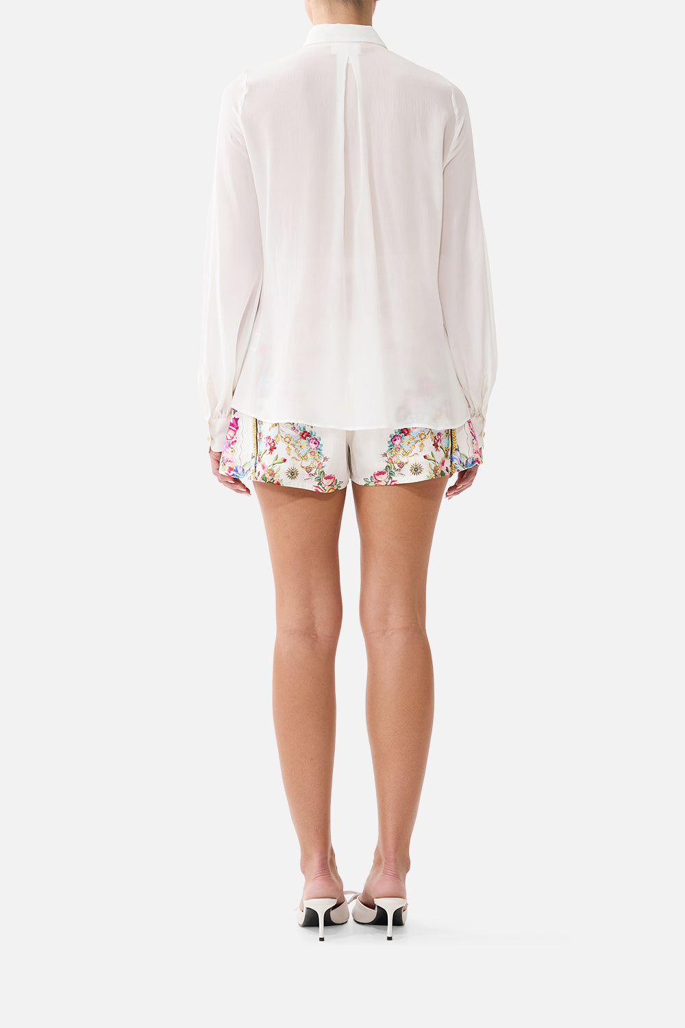 The CAMILLA BAGGY LONG WALK SHORT WITH ELASTIC WAIST MEET ME AT THE MET in our  print.