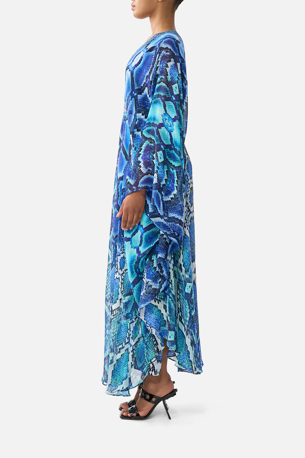 The CAMILLA CLUTCH WITH LEATHER TRIMS MUSEUM MEMOIRS in our  print.