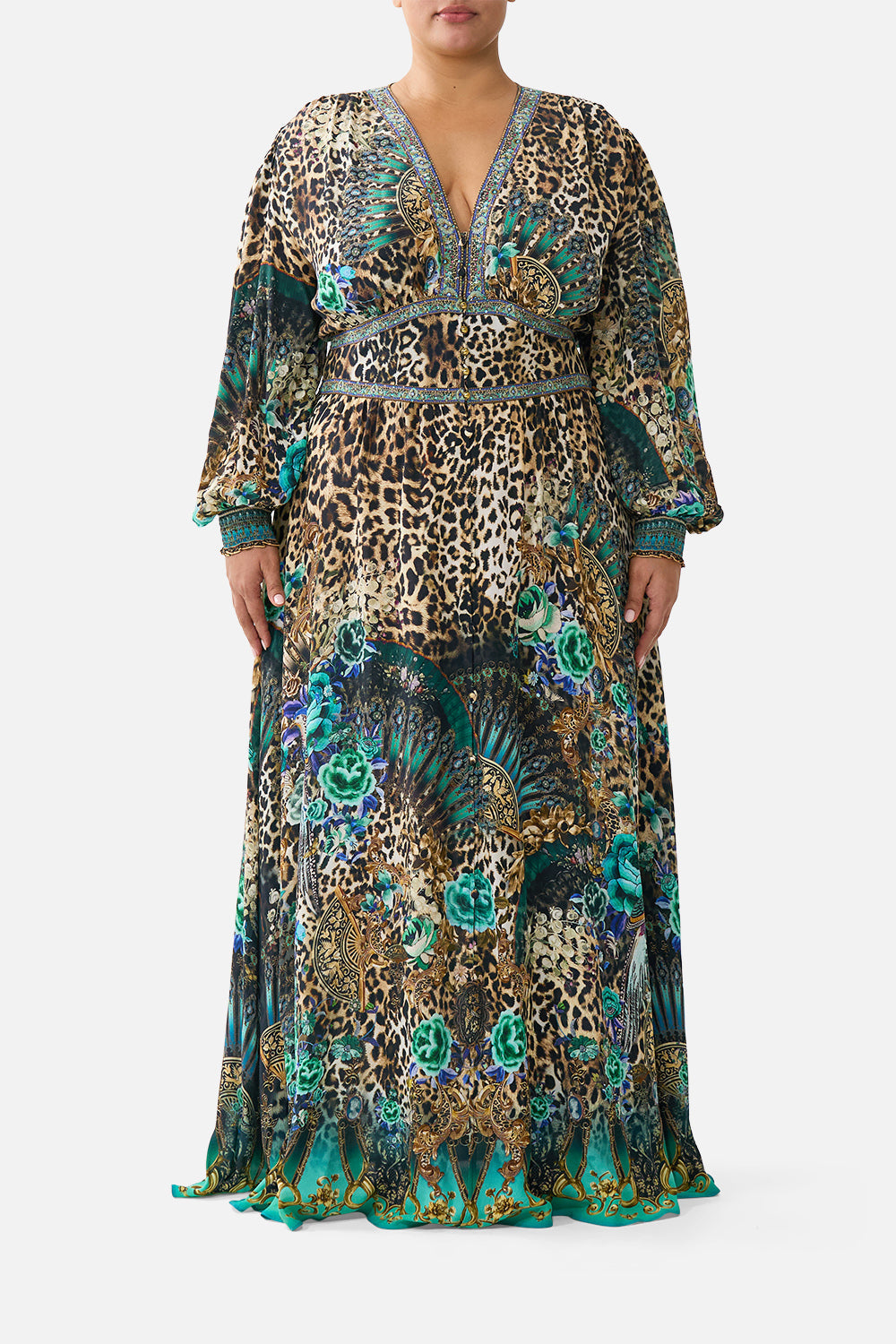 The CAMILLA BATWING SHIRT LEOTIGRA LAND in our LEOTIGRA LAND print.
