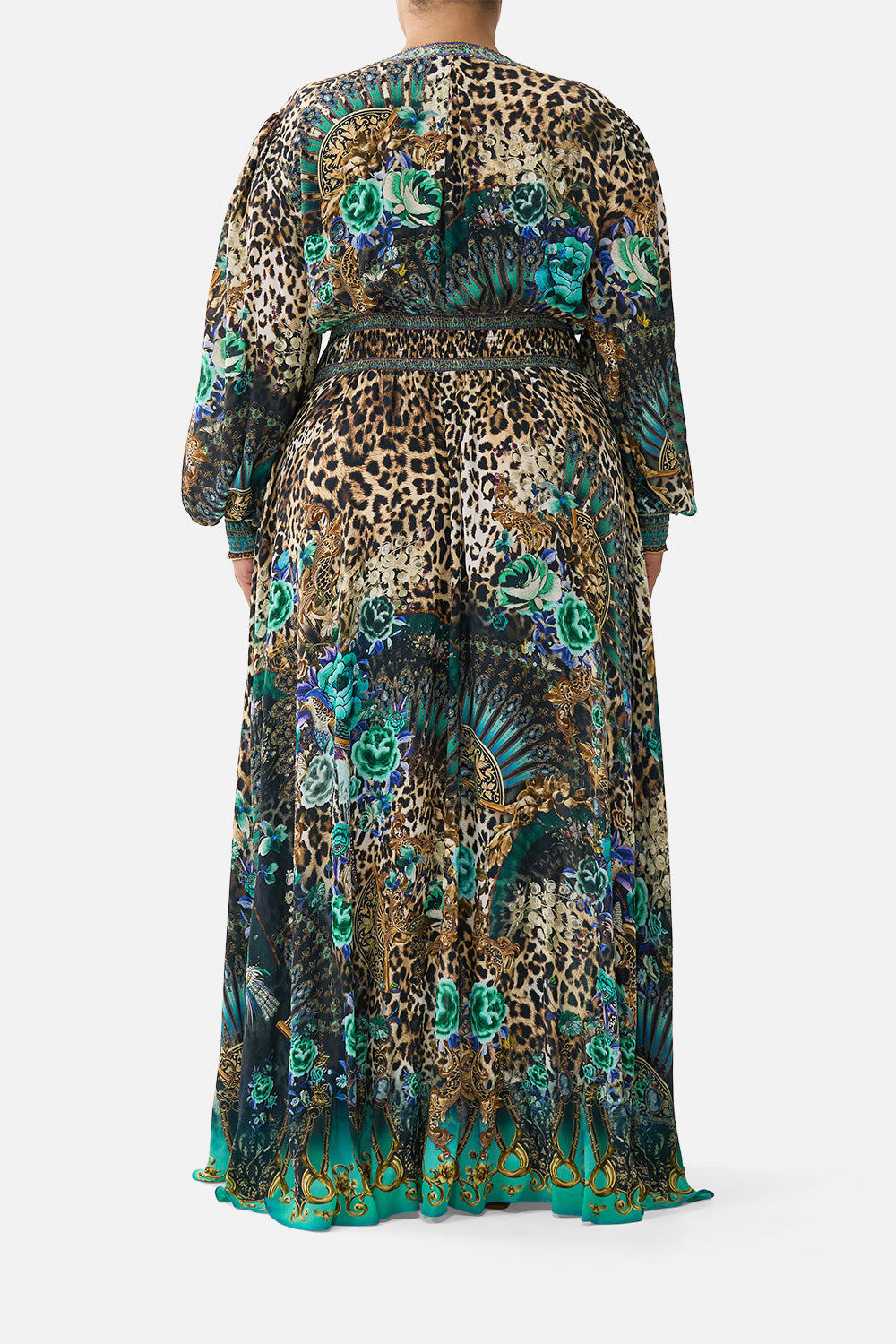 The CAMILLA BATWING SHIRT LEOTIGRA LAND in our  print.