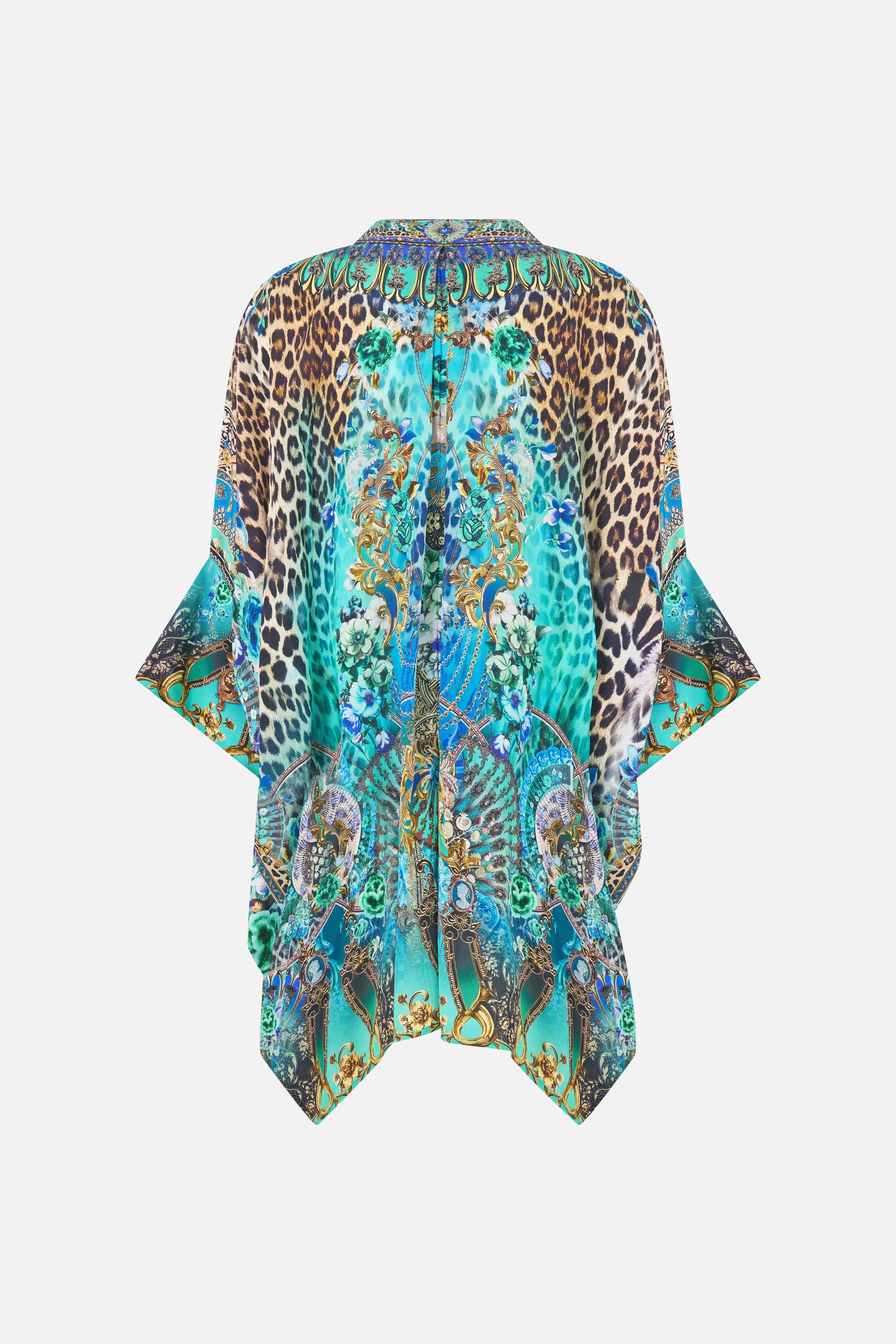 The CAMILLA SCOOP NECK SLOUCH TEE FIESTA, SIESTA, REPEAT in our  print.