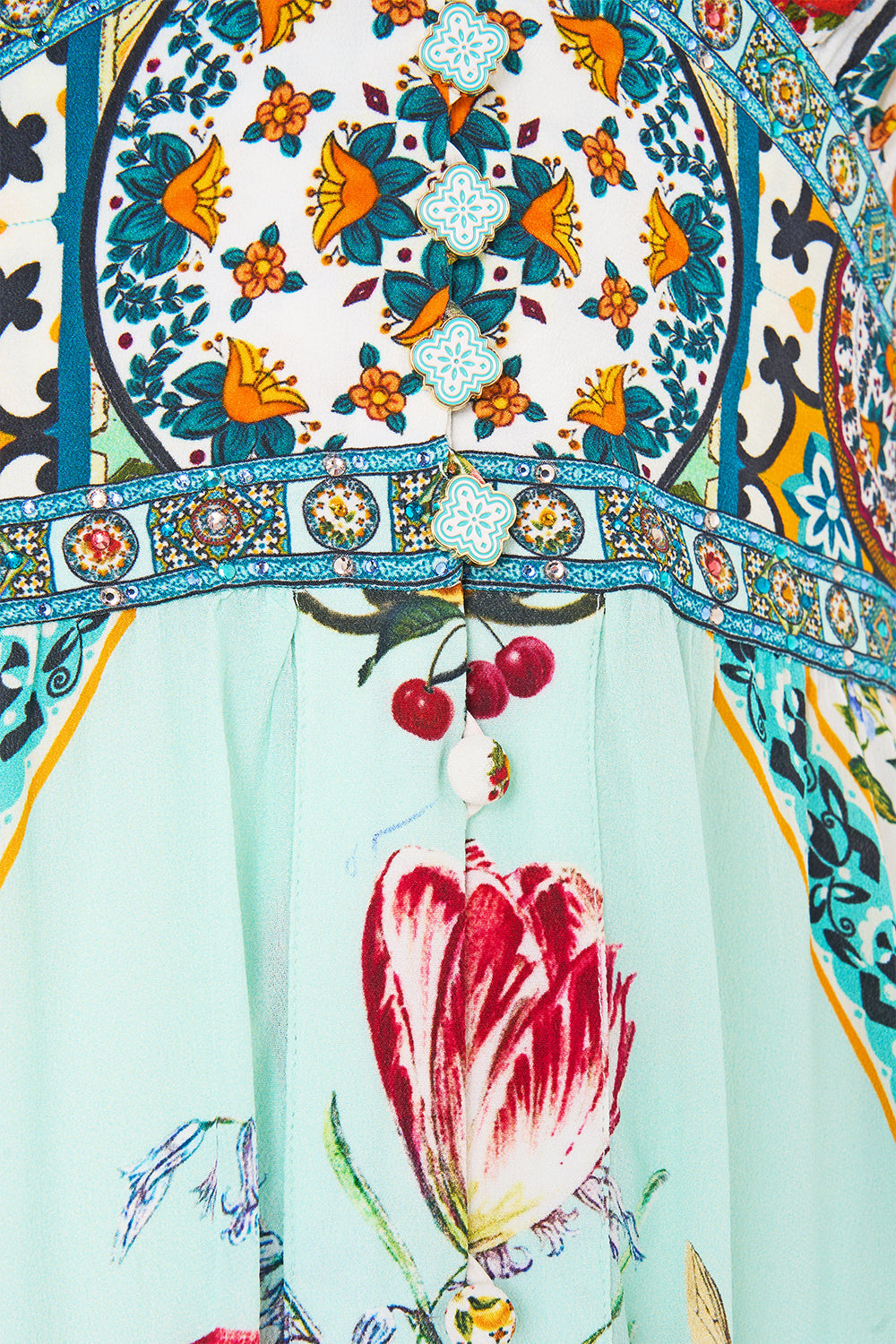 The CAMILLA RING SCARF CLUTCH ADORNED IN ARANJUEZ in our  print.