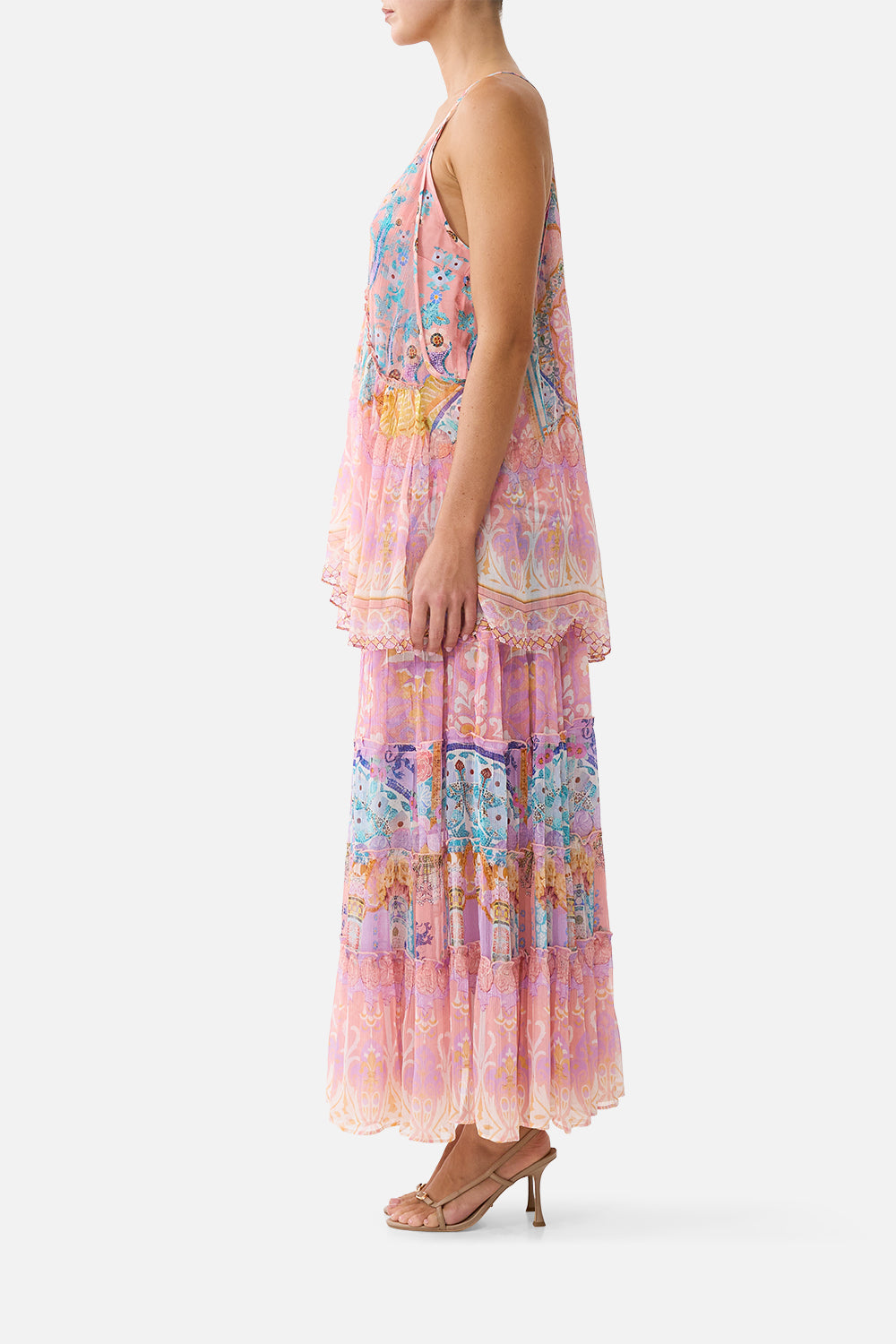 The CAMILLA LONG WALK SHORT WITH ELASTIC BACK MAGIC OF THE MERCADO in our  print.