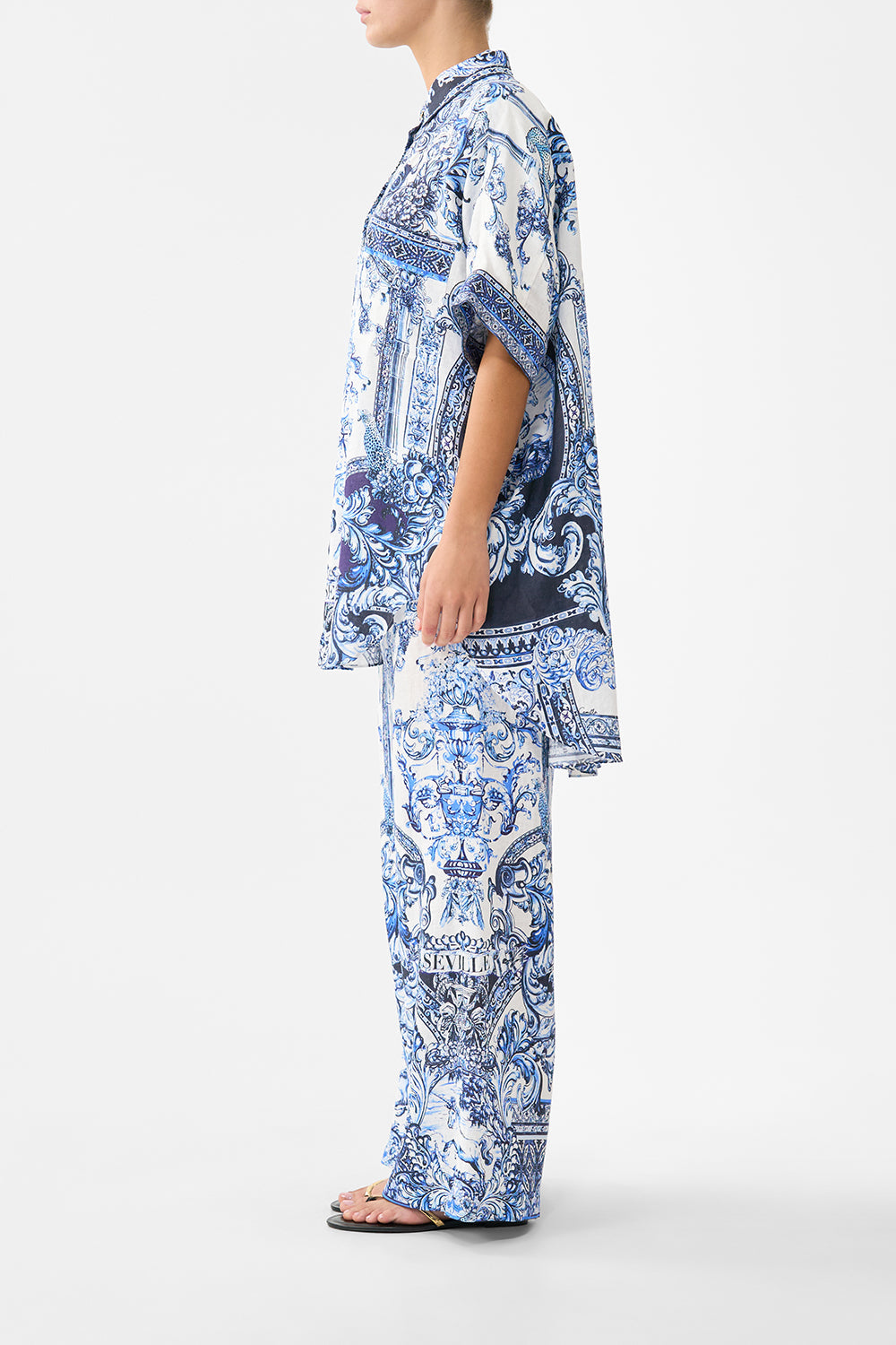 The CAMILLA FRILL SLEEVE TIERED SHORT DRESS VA VA VINTAGE in our  print.