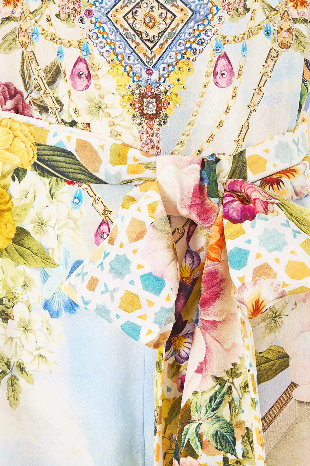 The CAMILLA LARGE MAKEUP CLUTCH MAGIC OF THE MERCADO in our MAGIC OF THE MERCADO print.