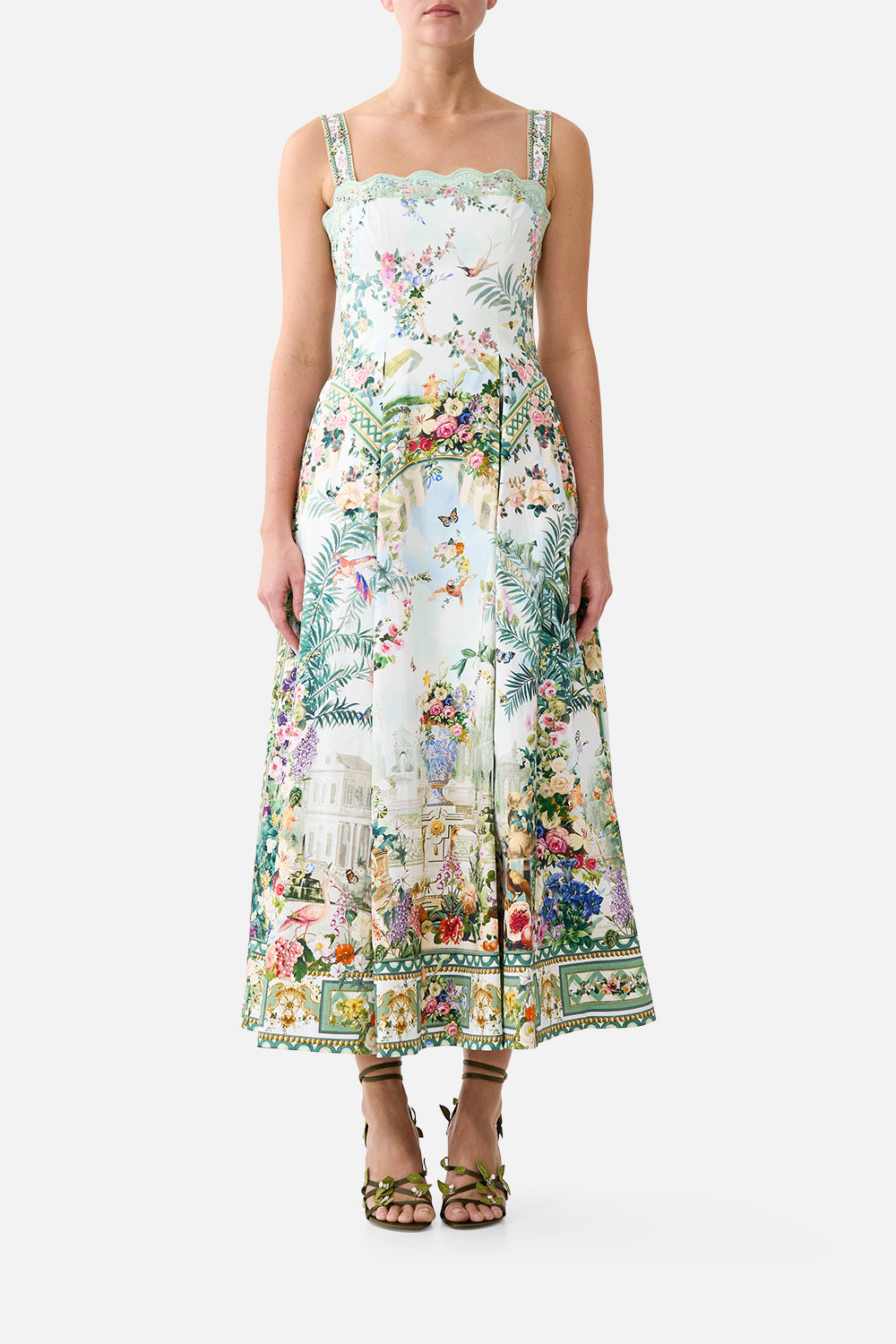 The CAMILLA UTILITY PANT ANIMALS IN THE PALACE in our  print.
