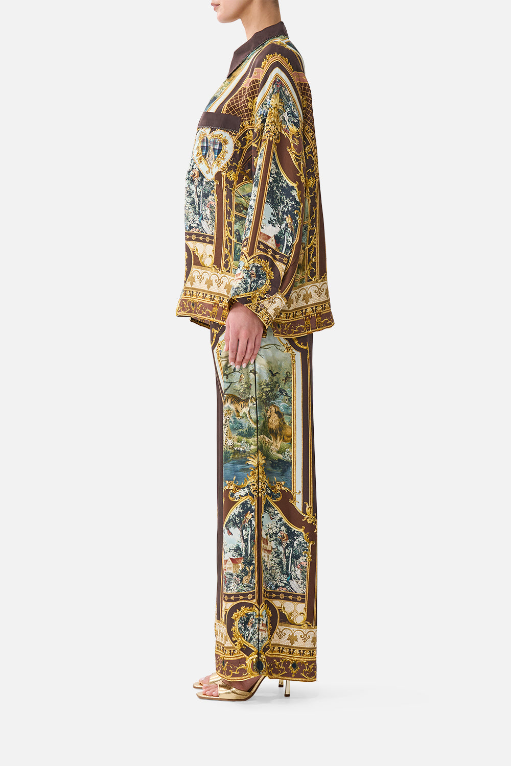 The CAMILLA RELAXED COLLARED SHIRT WITH POCKET ANIMALS IN THE PALACE