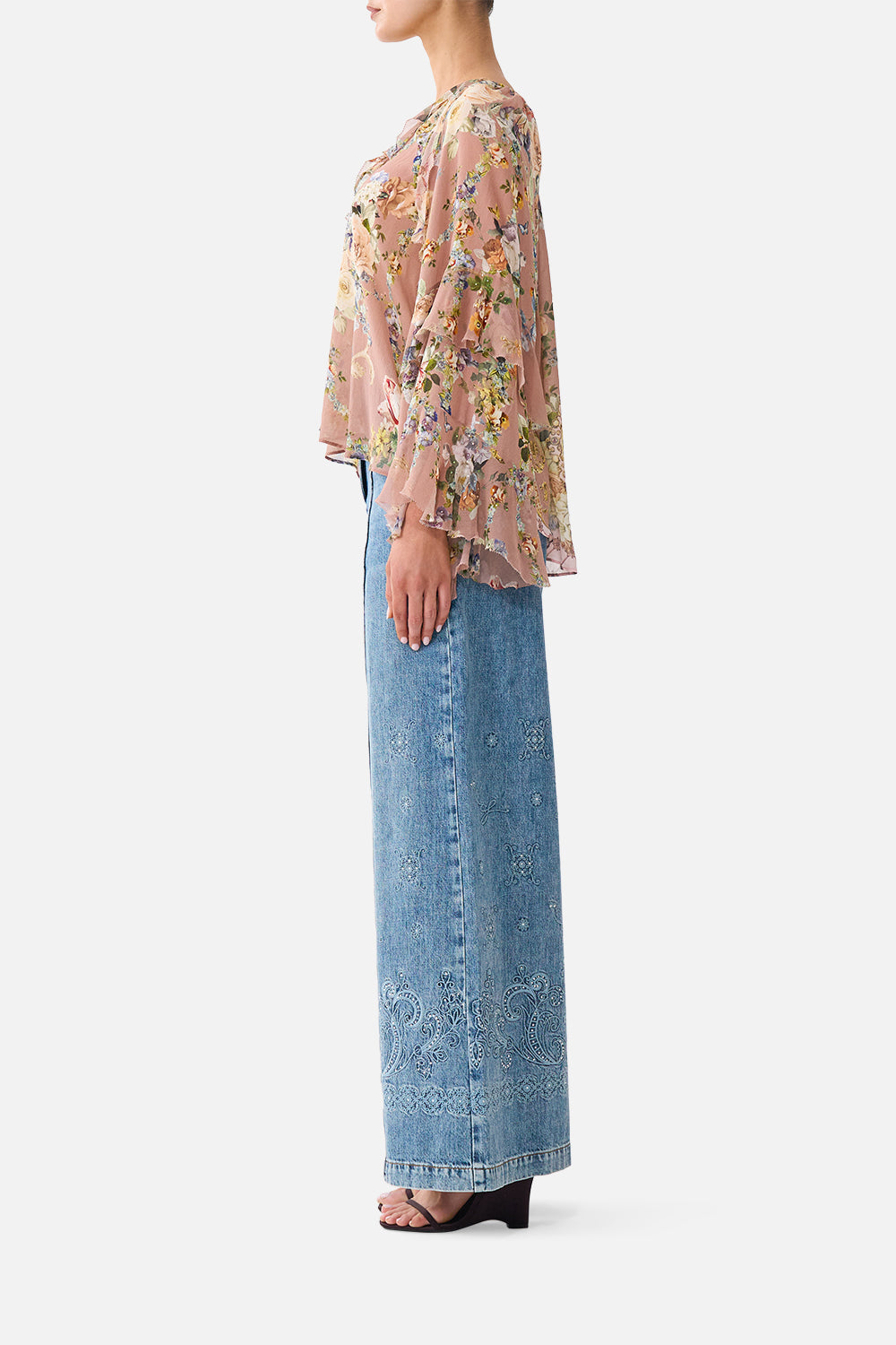 The CAMILLA TAPERED ELASTICATED LOUNGE PANT CLOAKED IN BAROQUE in our  print.