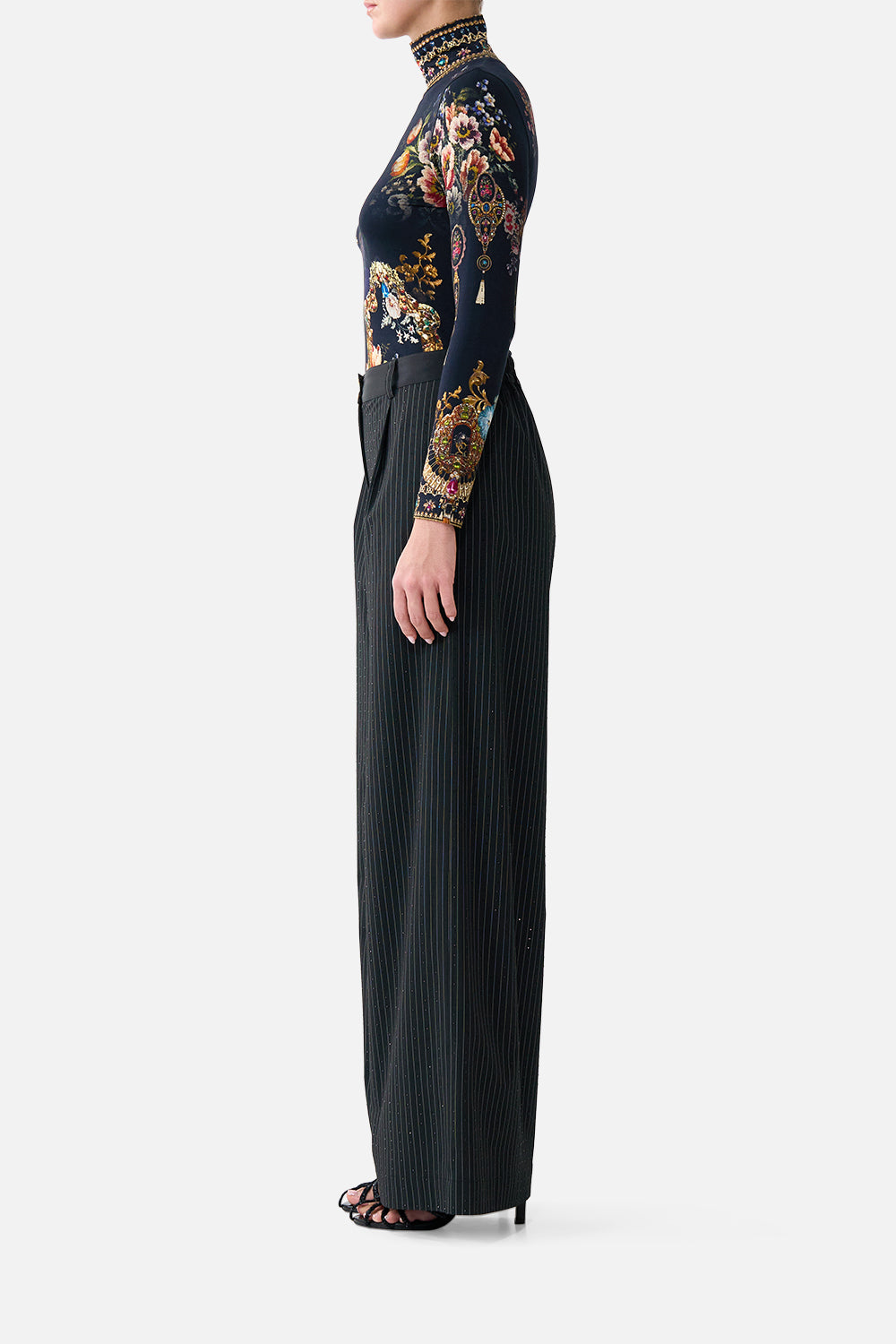 JERSEY TURTLENECK NIGHT GARDEN