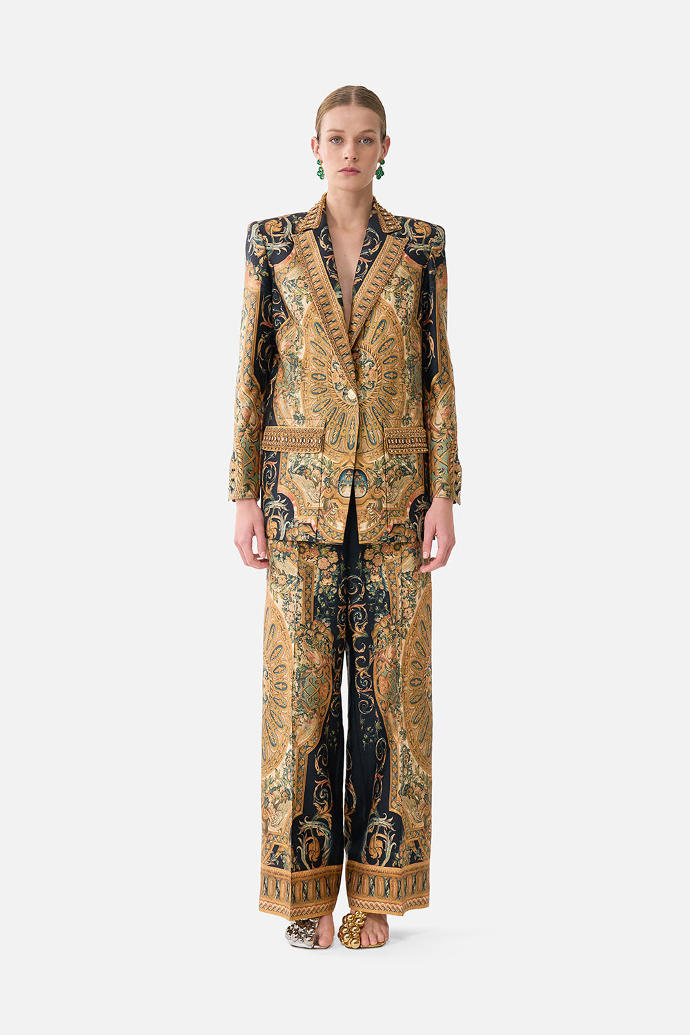 The CAMILLA LOUNGE PANT WITH ELASTIC WAIST MUSEUM MEMOIRS in our  print.