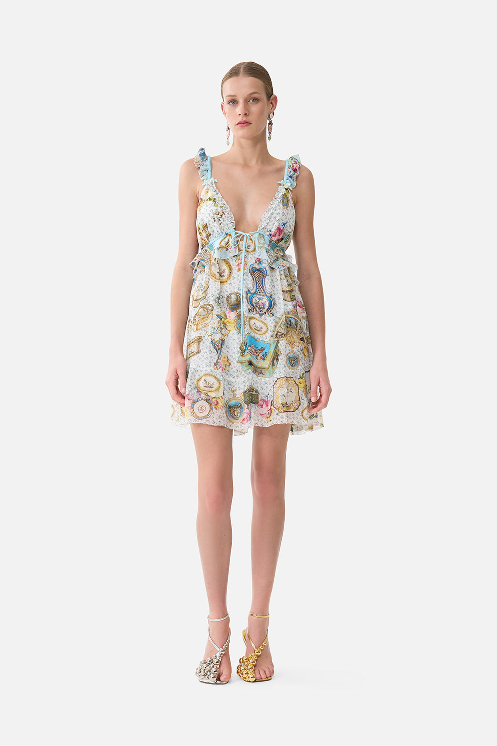 The CAMILLA MULTI WEAR LONG SARONG LEOTIGRA LAND in our  print.