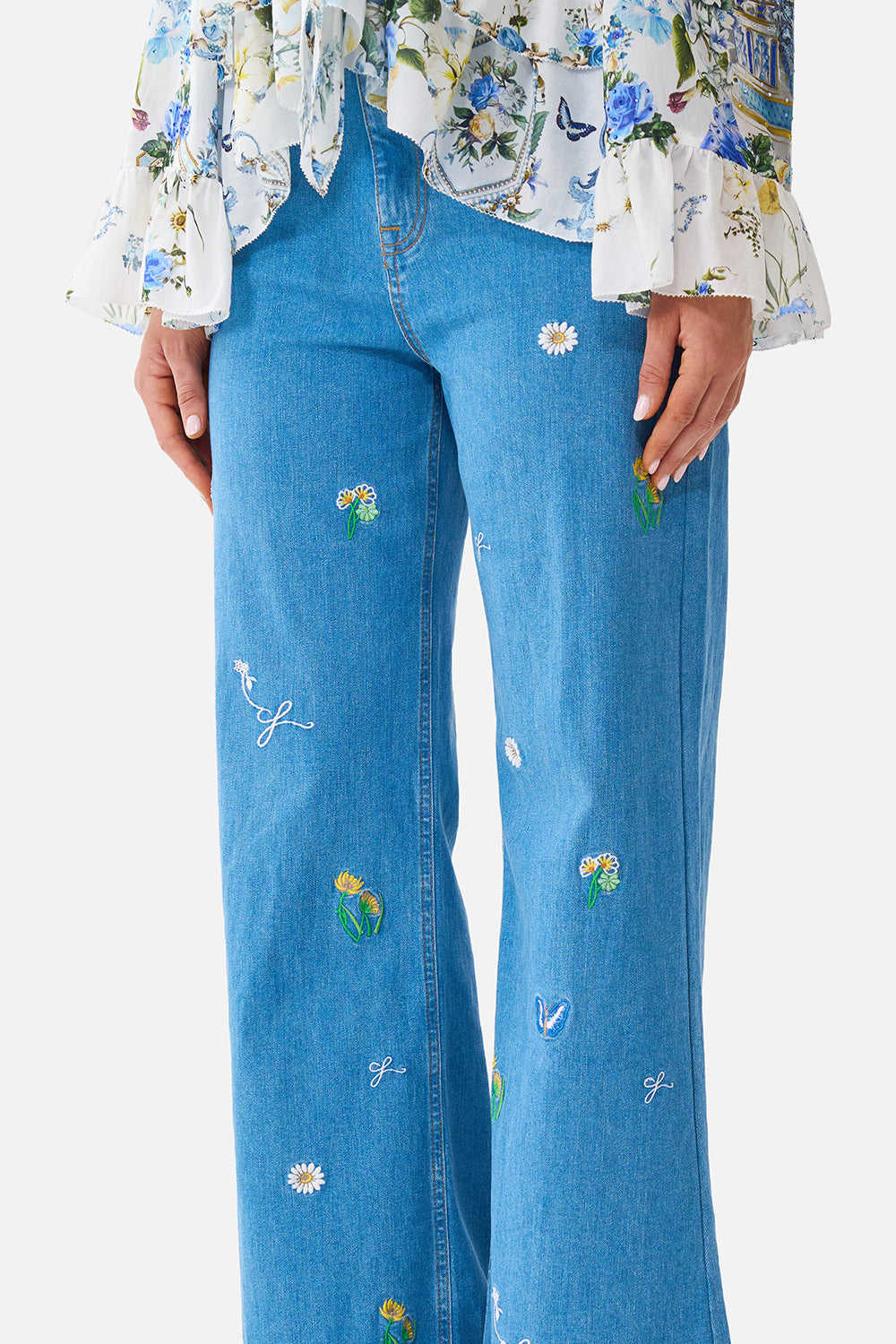 The CAMILLA RELAXED COLLARED SHIRT WITH POCKET ART FOR THE EMPRESS in our  print.