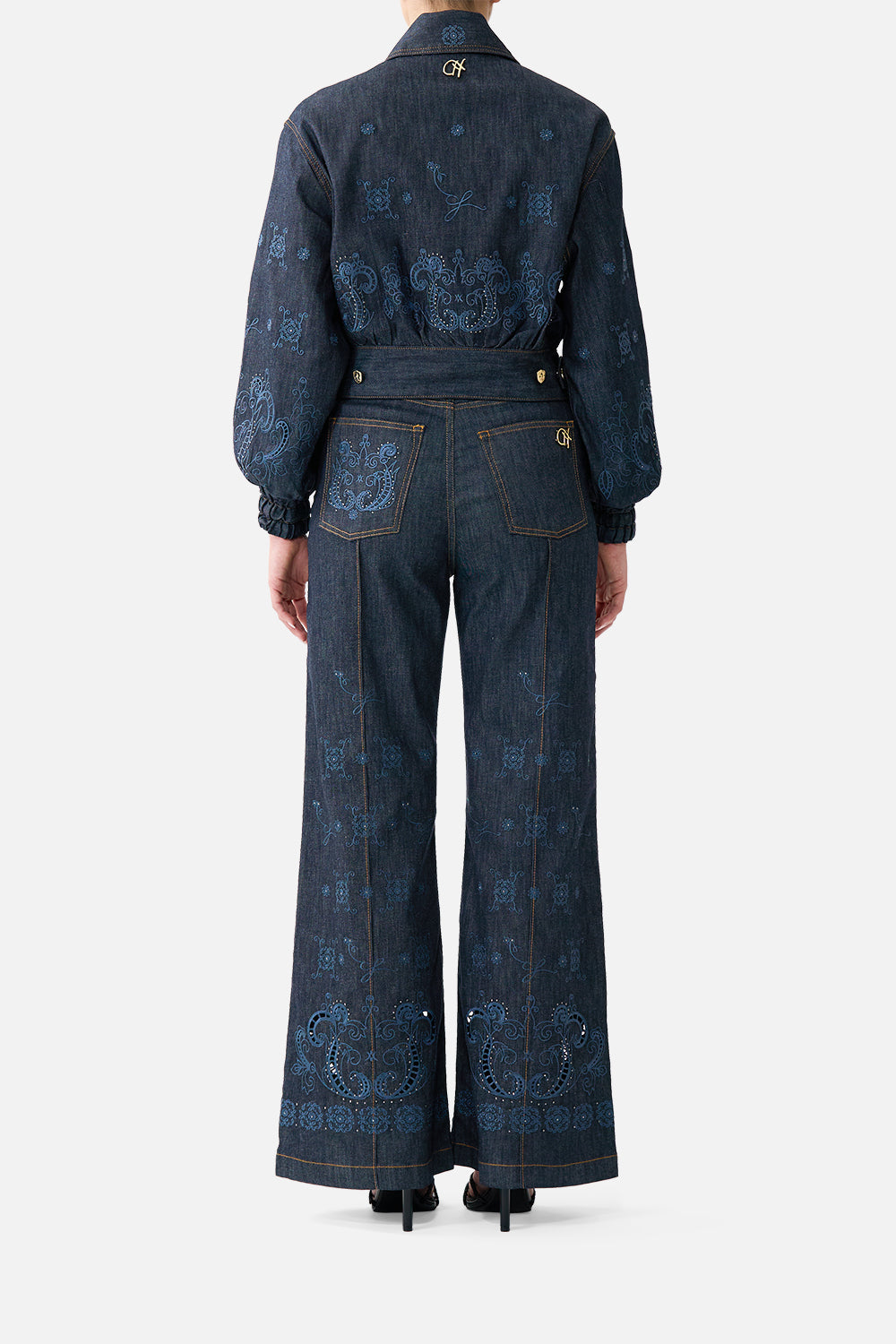 The CAMILLA FRONT WRAP SHIRT ART FOR THE EMPRESS in our  print.